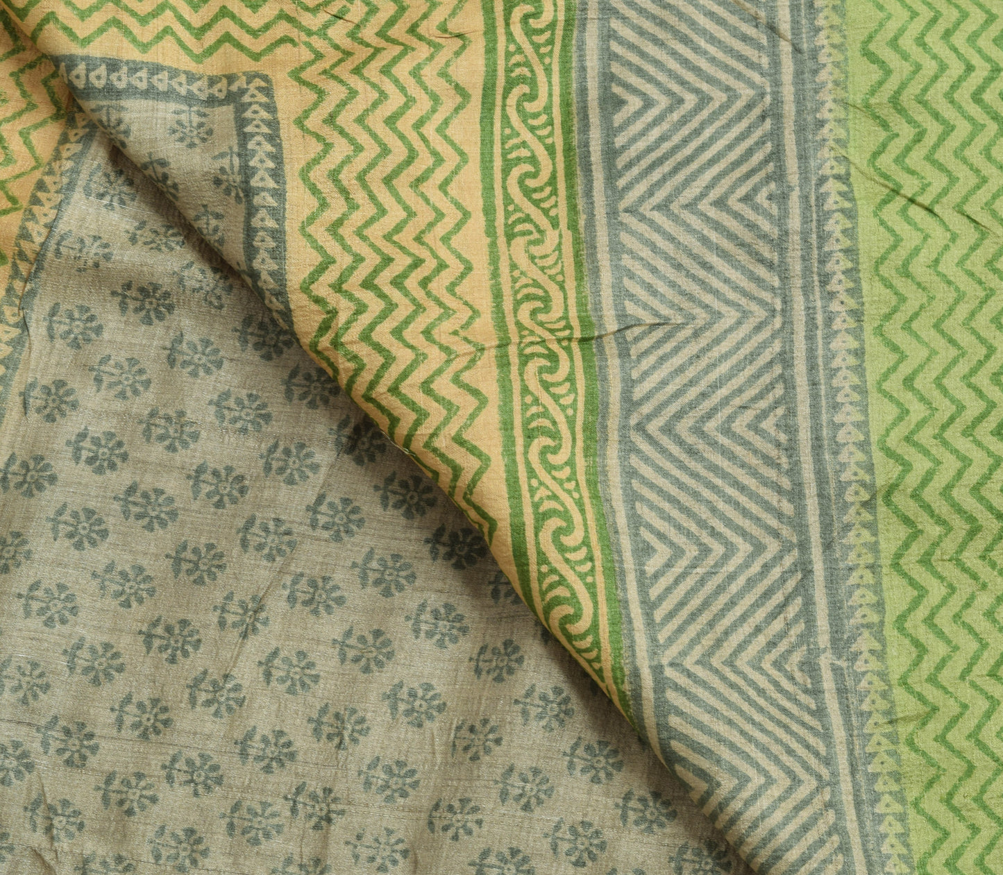 Sushila Vintage 100%Pure Silk Gray Saree Floral Printed Sari Indian Craft Fabric