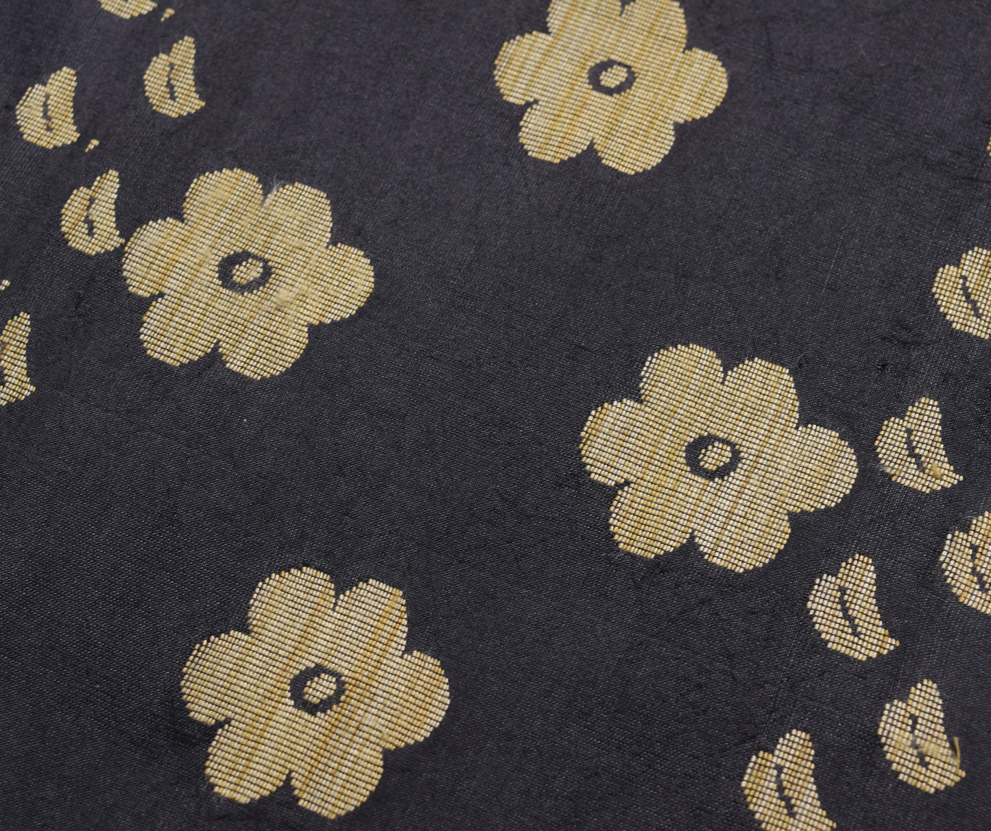 Sushila Vintage Black & Gold-Toned Floral Woven Design Zari 100% Pure Silk Saree