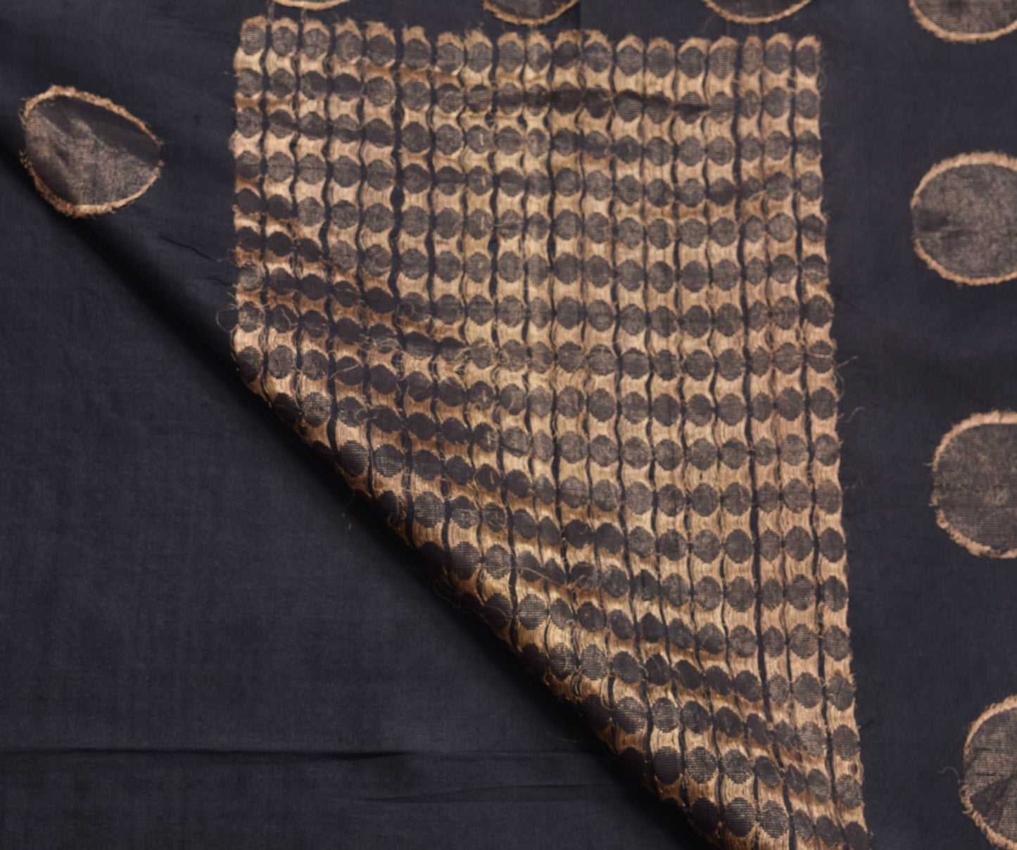 Sushila Vintage Black & Gold-Toned Floral Woven Design Zari 100% Pure Silk Saree