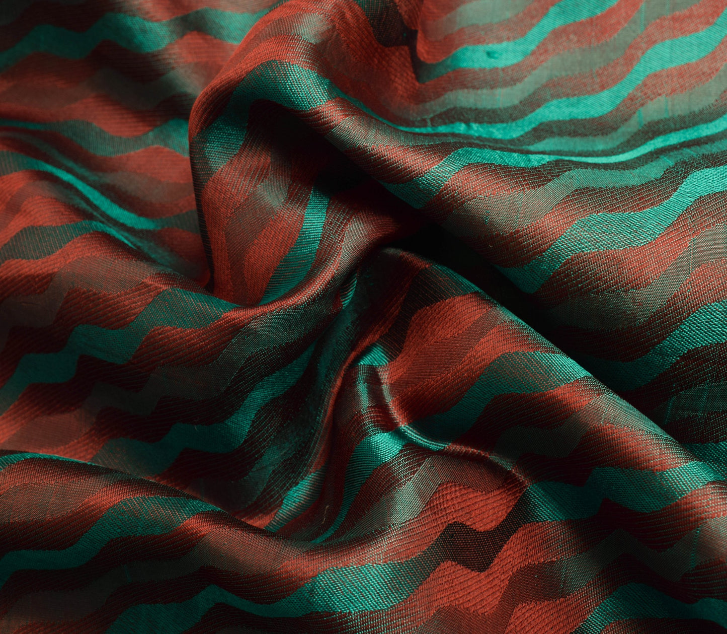 Sushila Vintage Pure Kanchipuram Silk Saree Laheriya Woven Maroon Sari Fabric