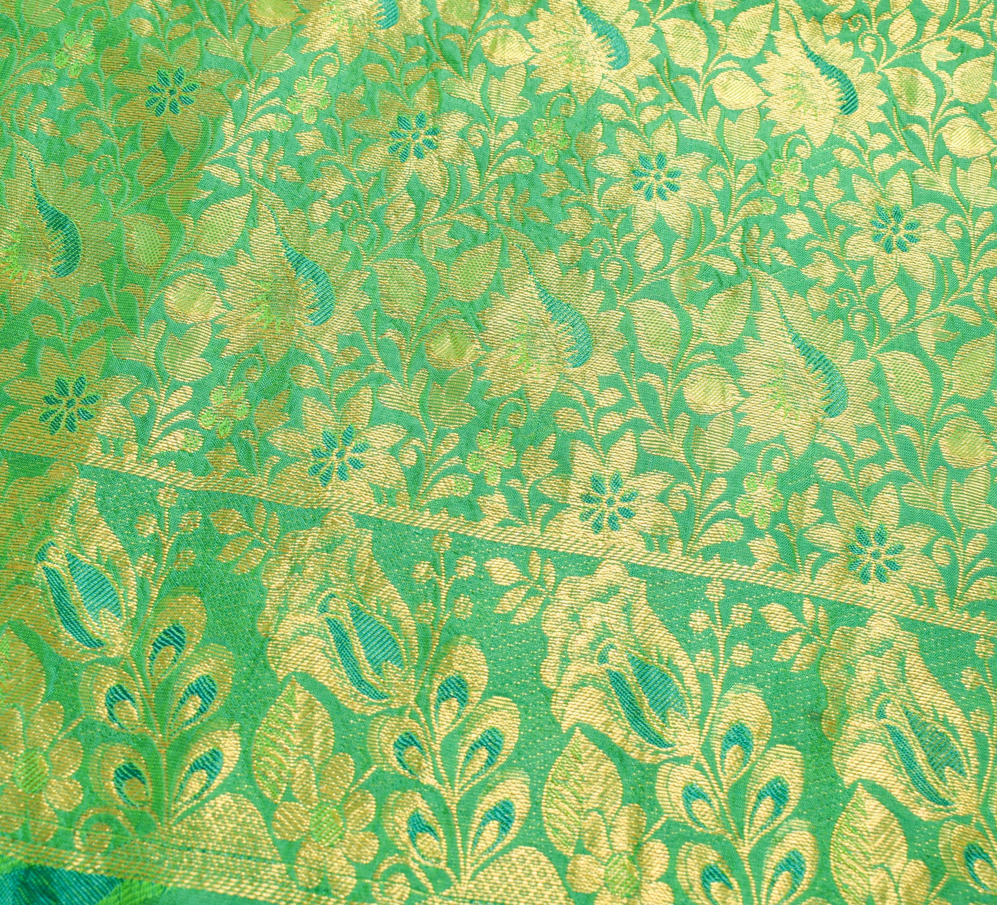 Sushila Vintage Pure Kanchipuram Silk Saree Laheriya Woven Maroon Sari Fabric