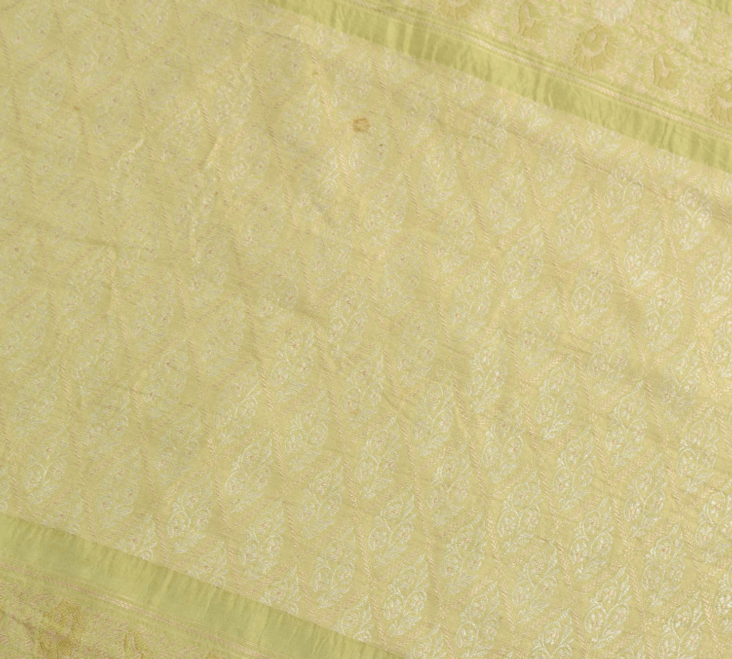 Sushila Vintage Green 100% Pure Silk Saree Floral Woven Traditional Sari Fabric