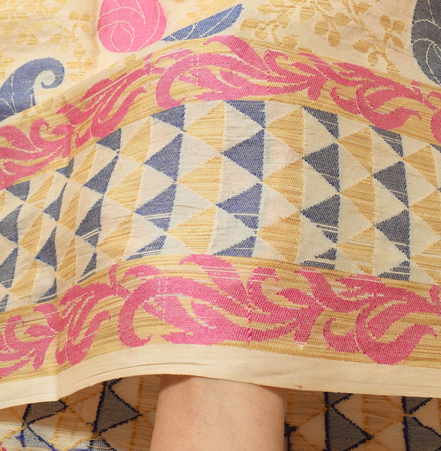 Sushila Vintage Cream 100% Pure Silk Saree Woven Paisley Traditional Sari Fabric