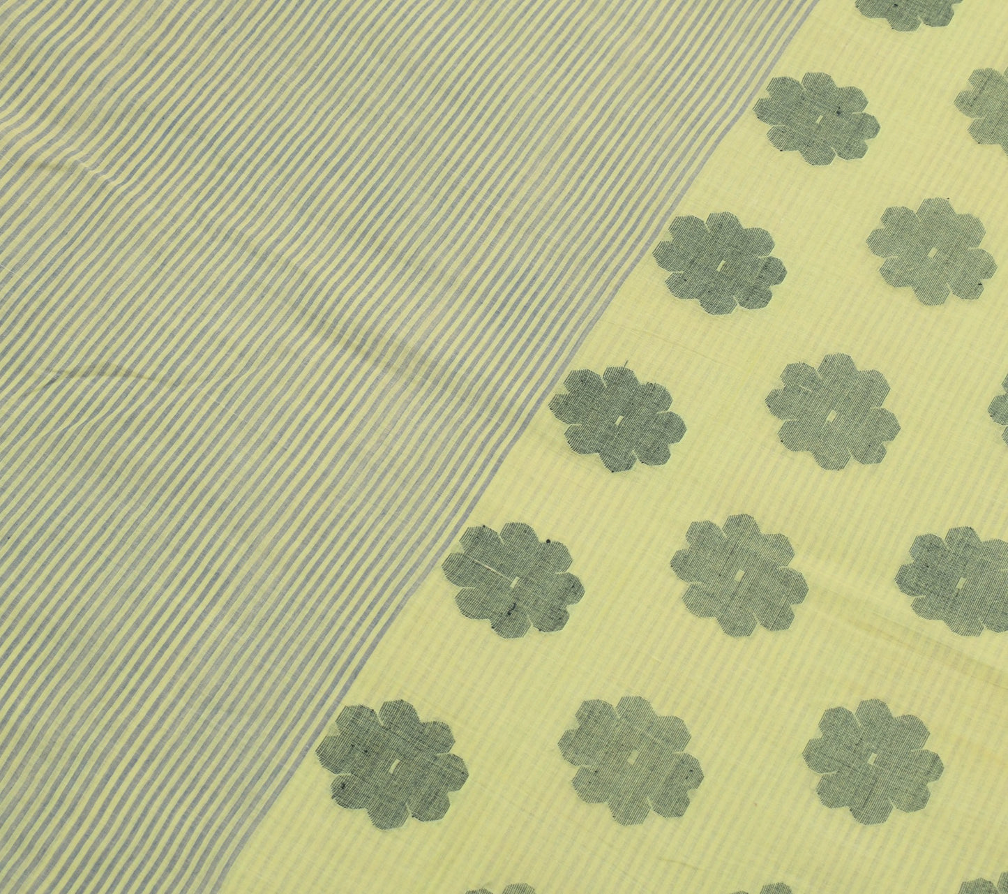 Sushila Vintage Bengal Tant Woven Saree 100% Pure Cotton Green Sari Craft Fabric