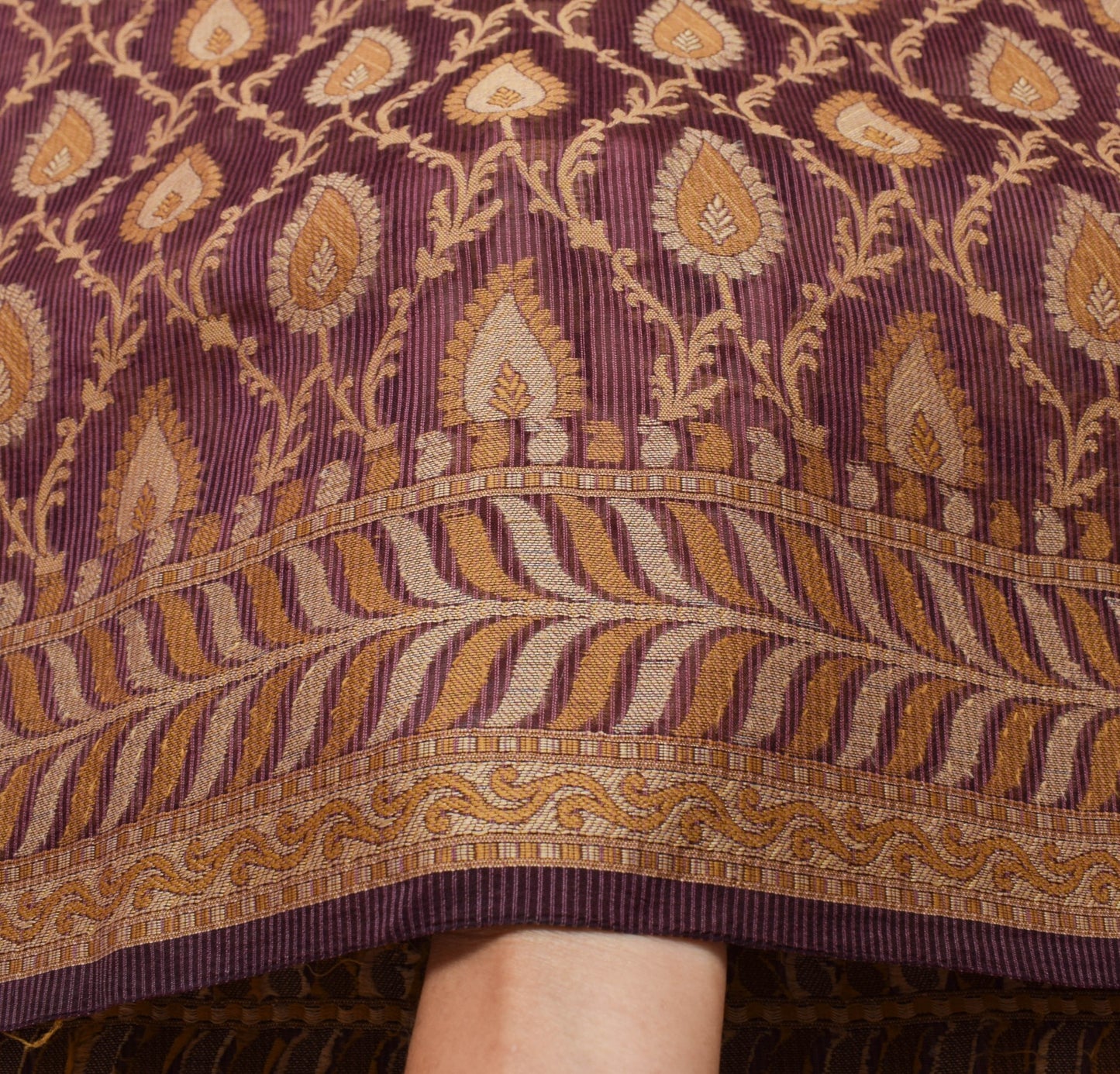 Sushila Vintage Purple Saree 100% Pure Cotton Paisley Resham Woven  Sari Fabric