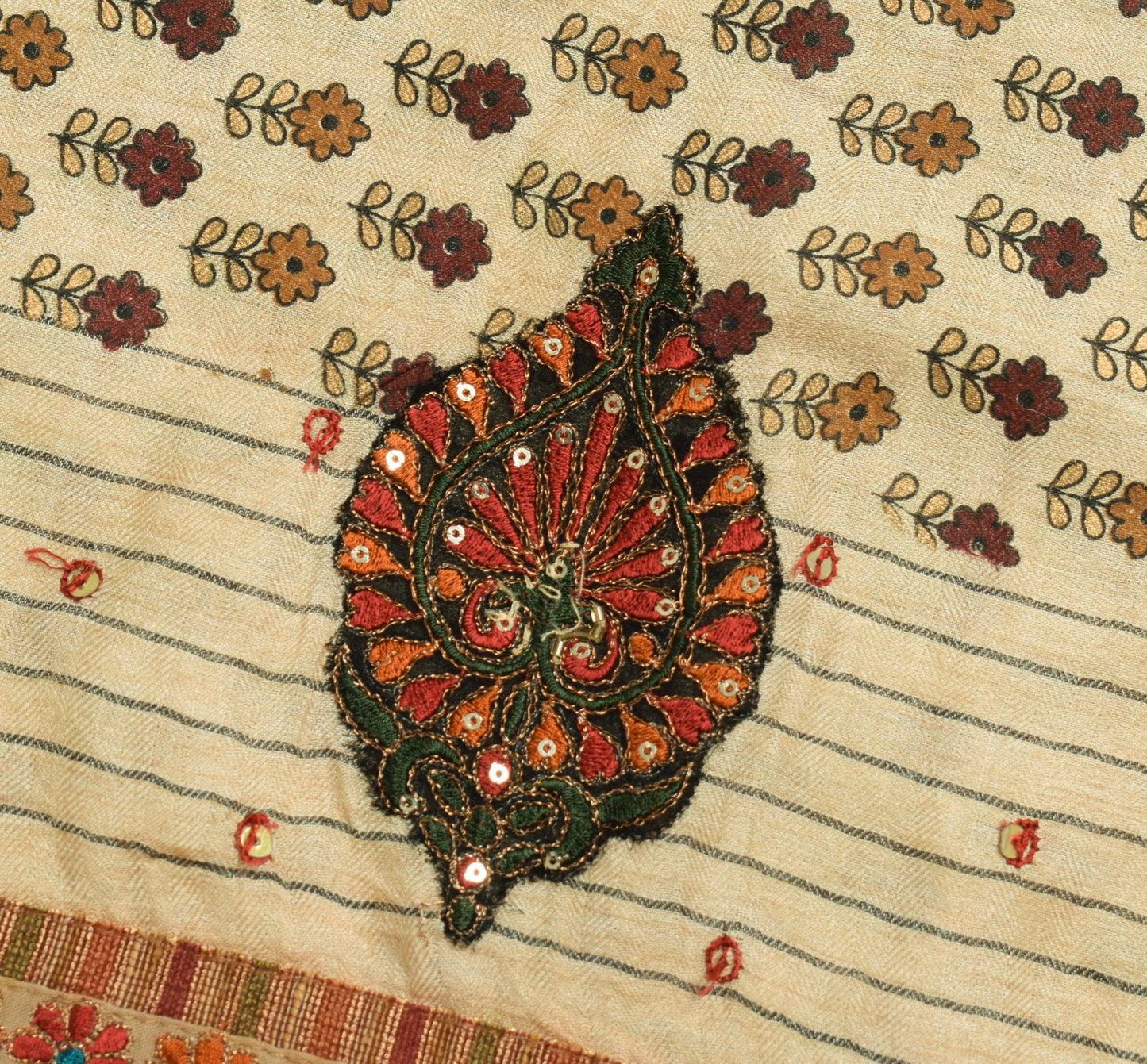 Sushila Vintage Cream Floral Saree 100%Pure Woolen Printed 5YD Sari Craft Fabric