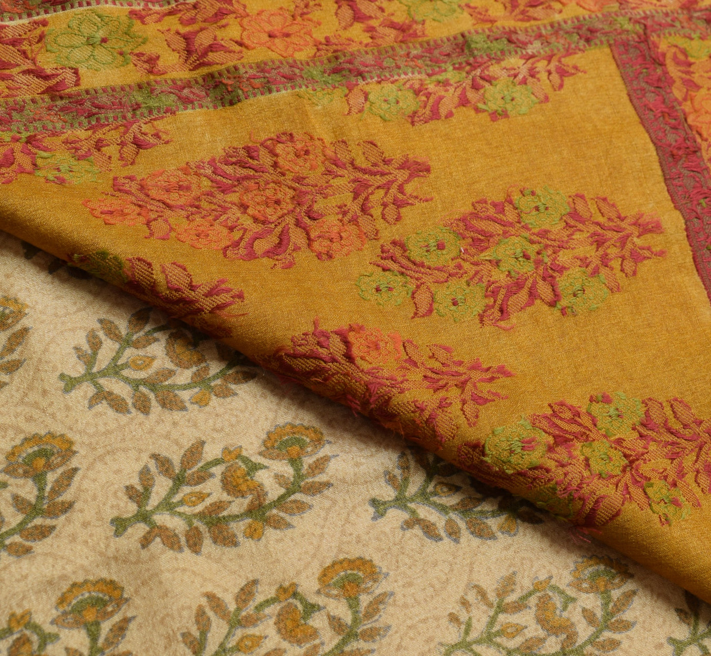 Sushila Vintage Cream Saree 100% Pure Woolen Floral Printed Sari Warm Fabric