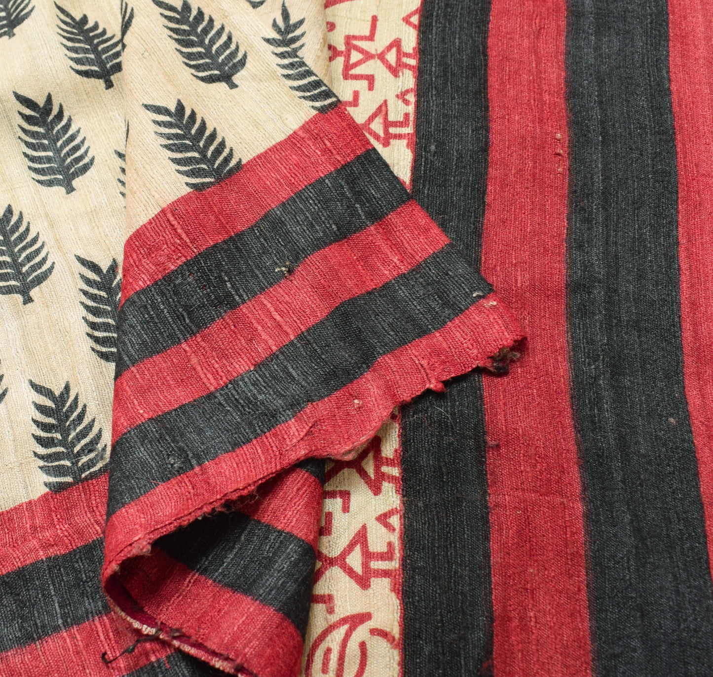 Sushila Vintage Pure Khadi Silk Saree Cream Printed & Woven Handloom Sari Fabric