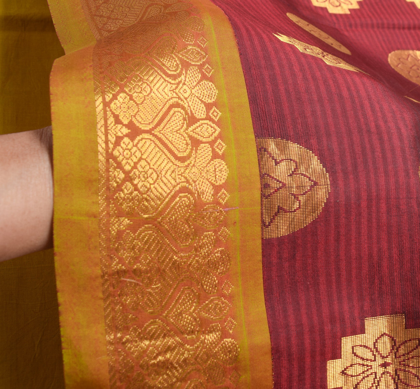 Sushila Vintage Pure South Silk Saree Zari Woven Maroon Wedding Soft Sari Fabric