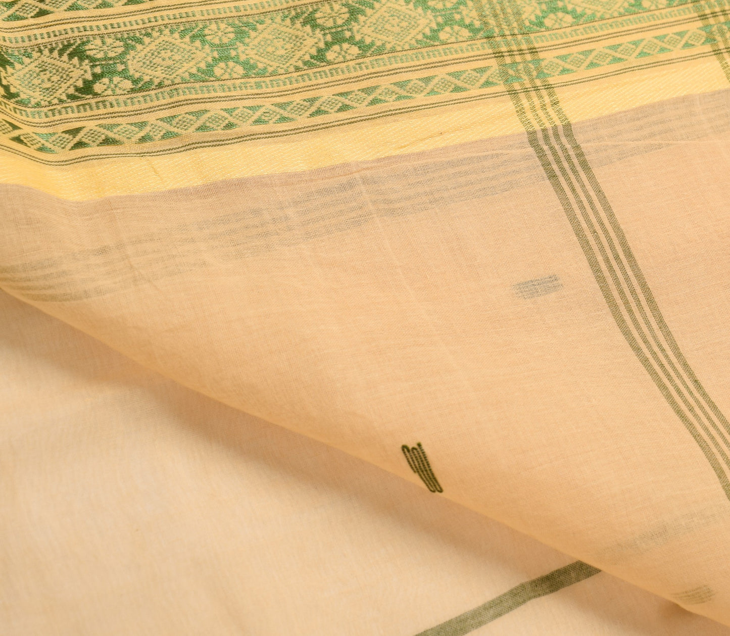 Sushila Vintage Bengal Tant Woven Saree 100% Pure Cotton Bengal 5 YD Sari Fabric