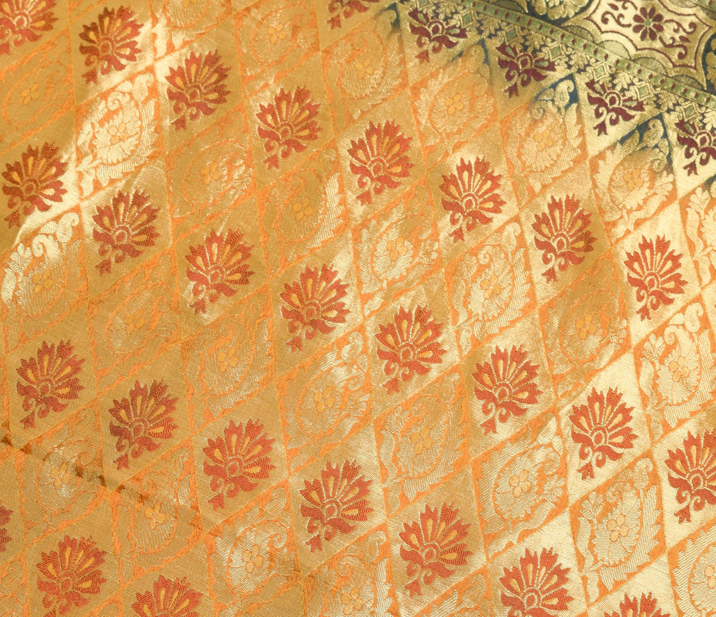 Sushila Vintage Dark Green Premium Saree Pure Silk Self & Zari Woven Soft Fabric