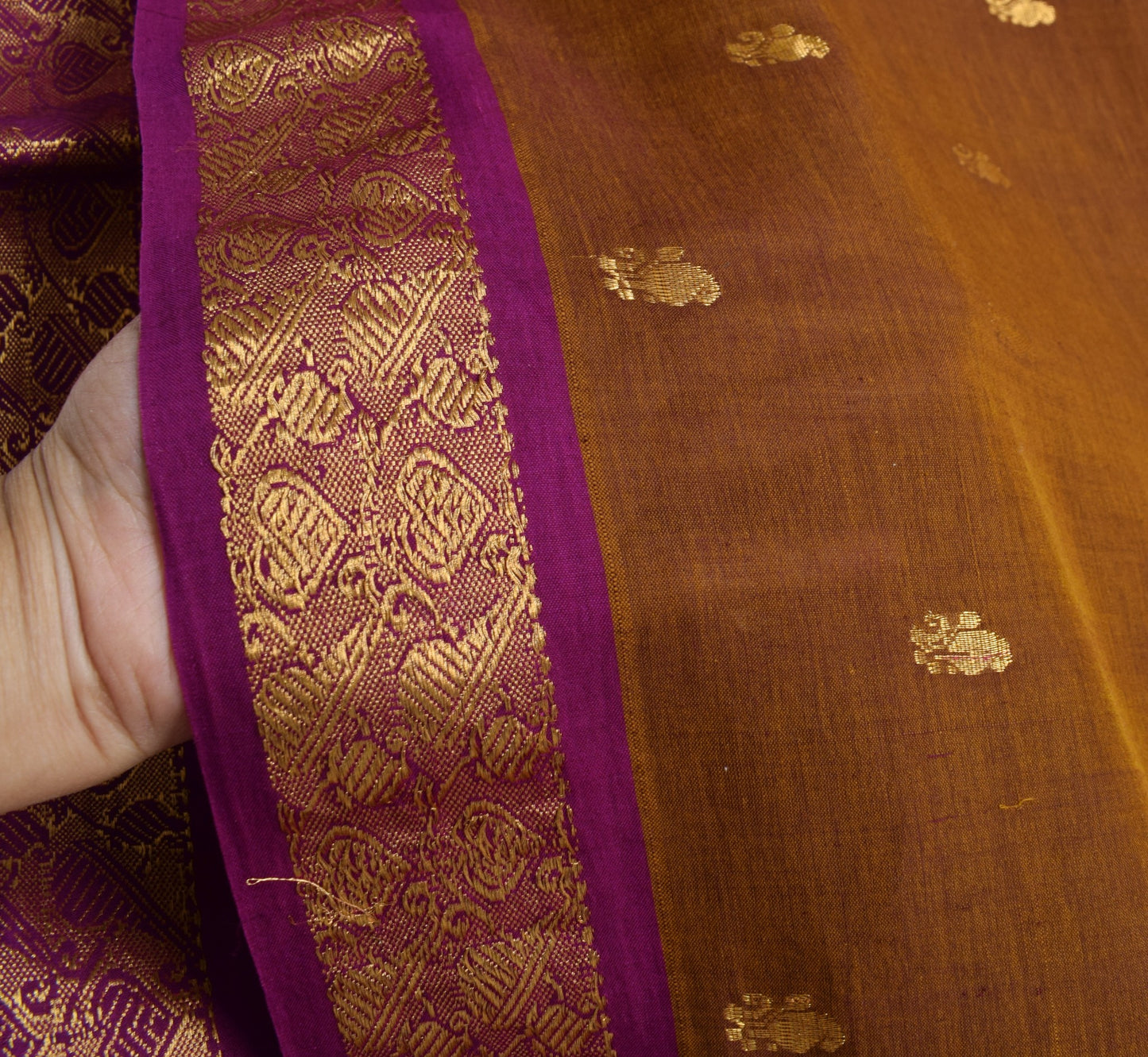 Sushila Vintage Zari Woven Kanjivaram Saree Pure Cotton Dual Toned Sari Fabric