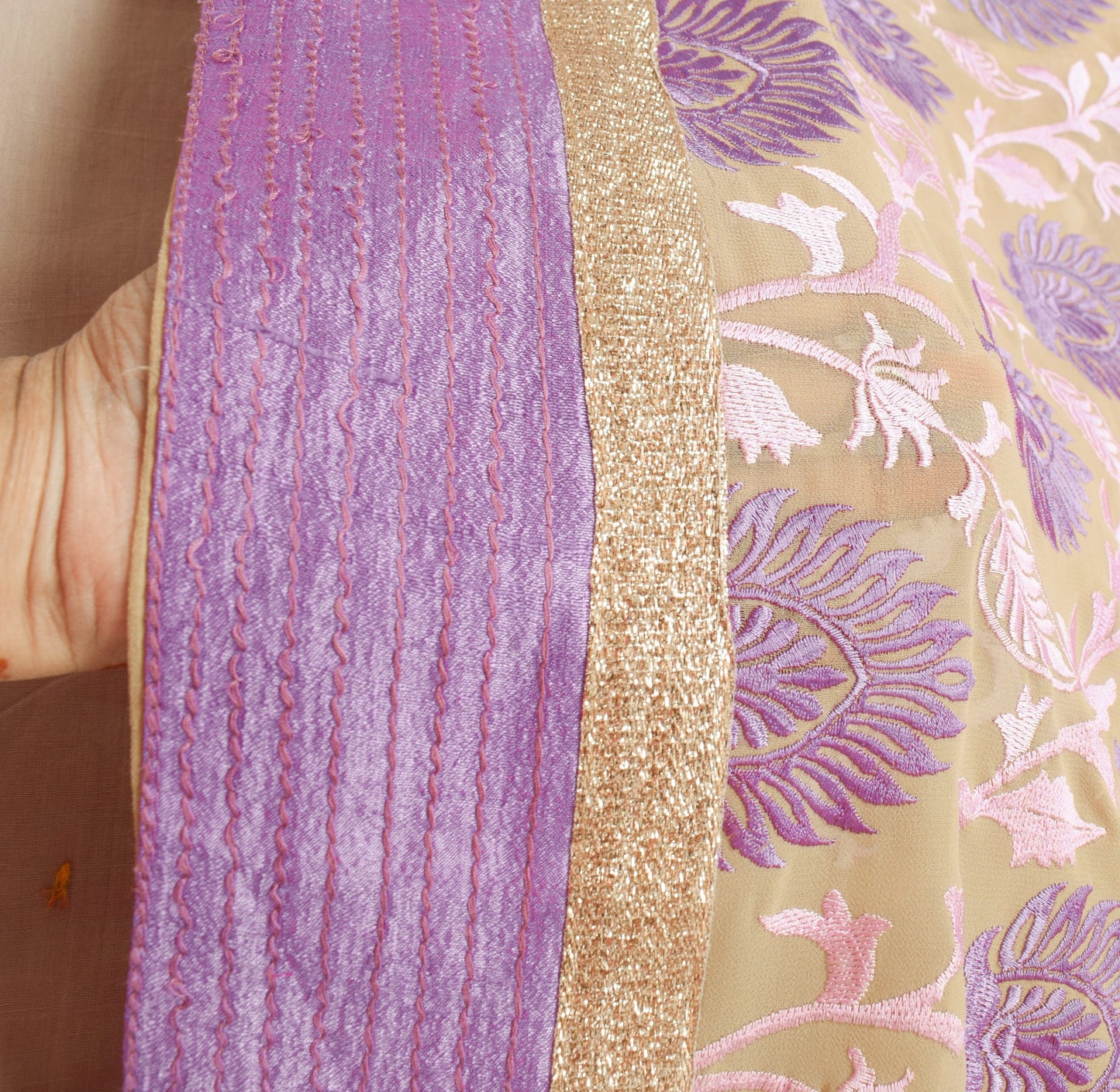 Sushila Vintage Beige Georgette HEAVY Saree Floral Embroidered Bollywood Sari