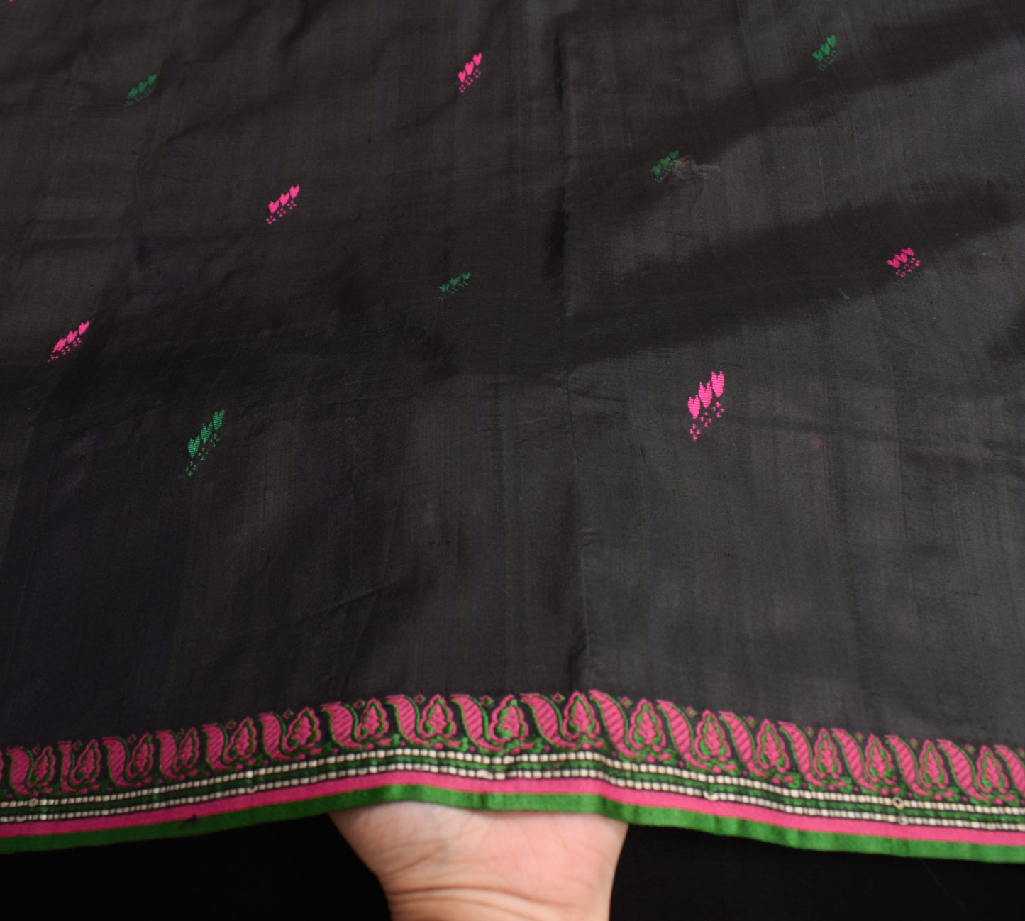 Sushila Vintage Black Saree 100% Pure Silk Hand Woven Floral 6 Yard Sari Fabric