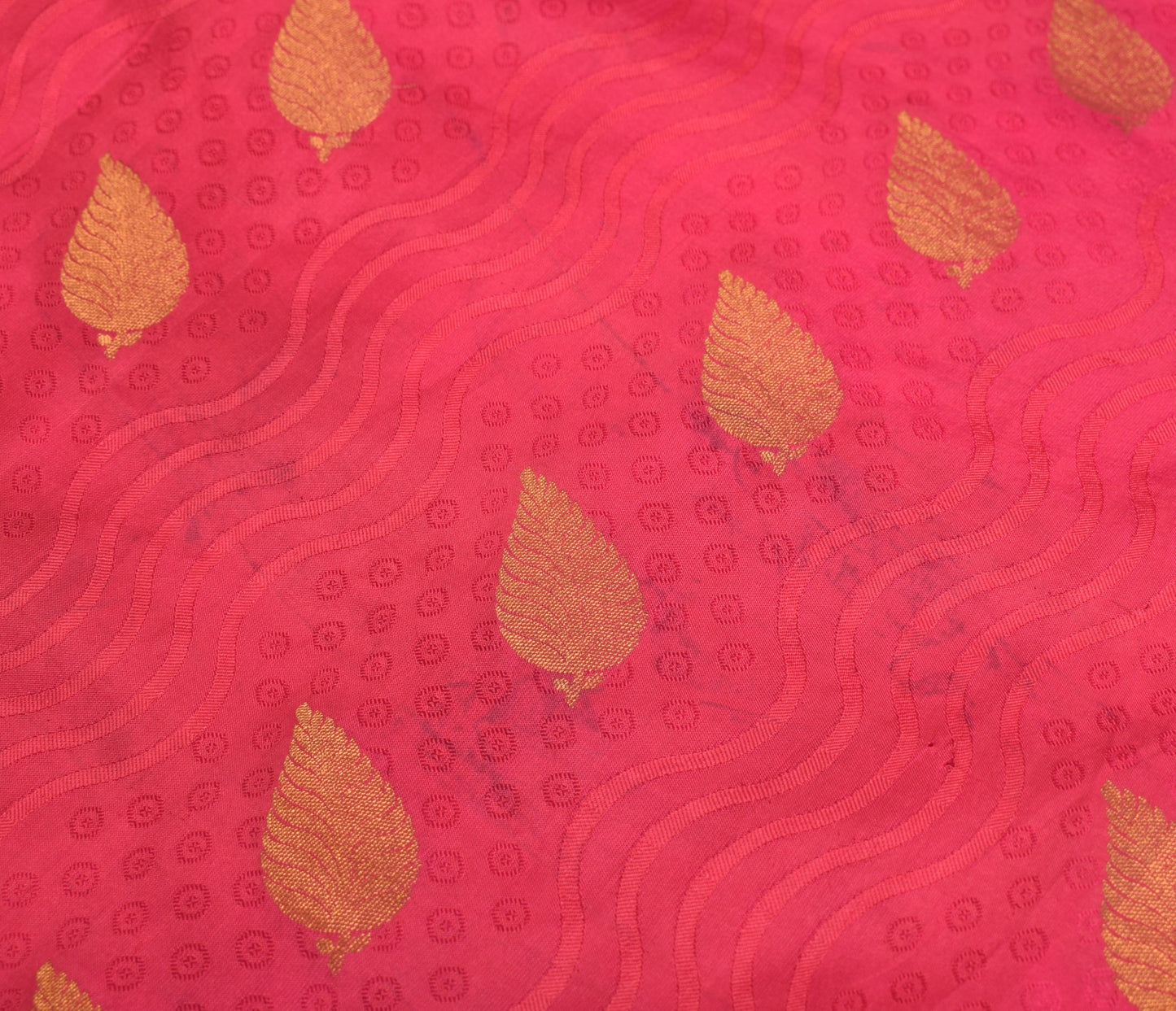 Sushila Vintage Magenta Heavy Indian Sarees Pure Silk Woven Zari Sari Fabric