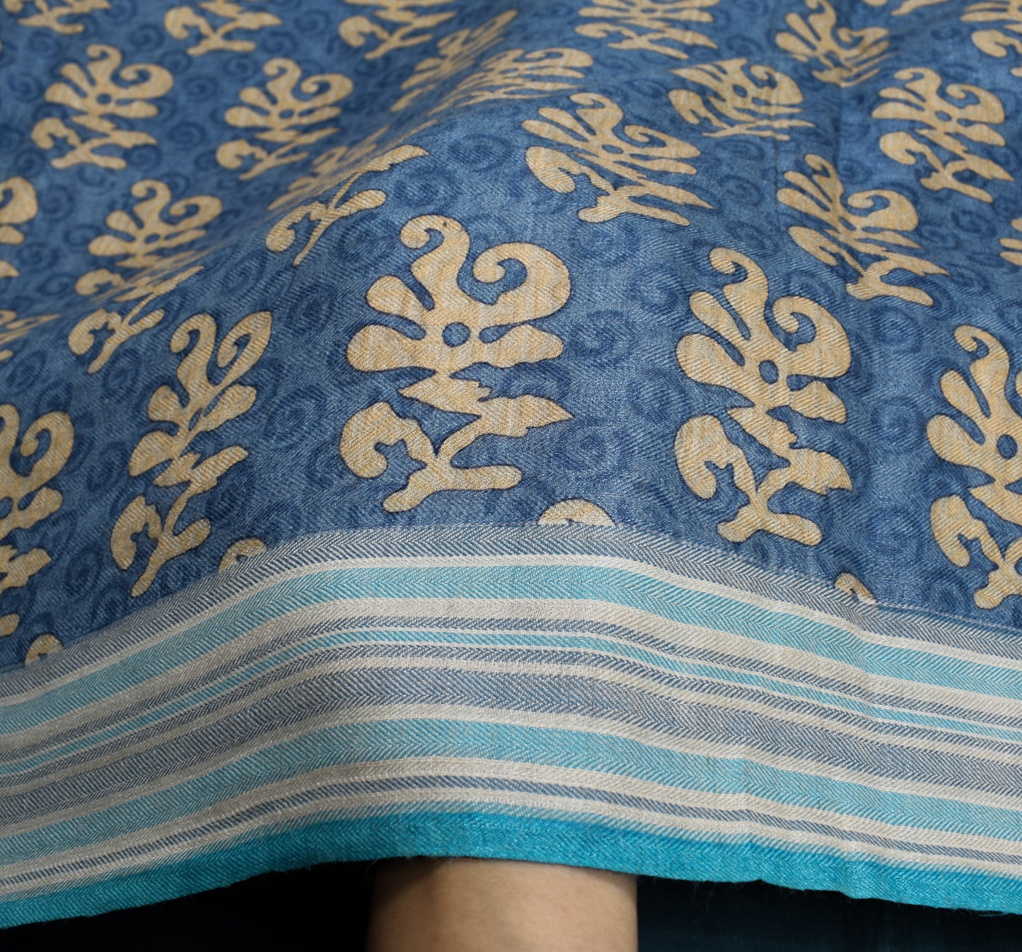Sushila Vintage Shade of Blue Saree Pure Woolen Woven & Printed 6Yds Sari Fabric