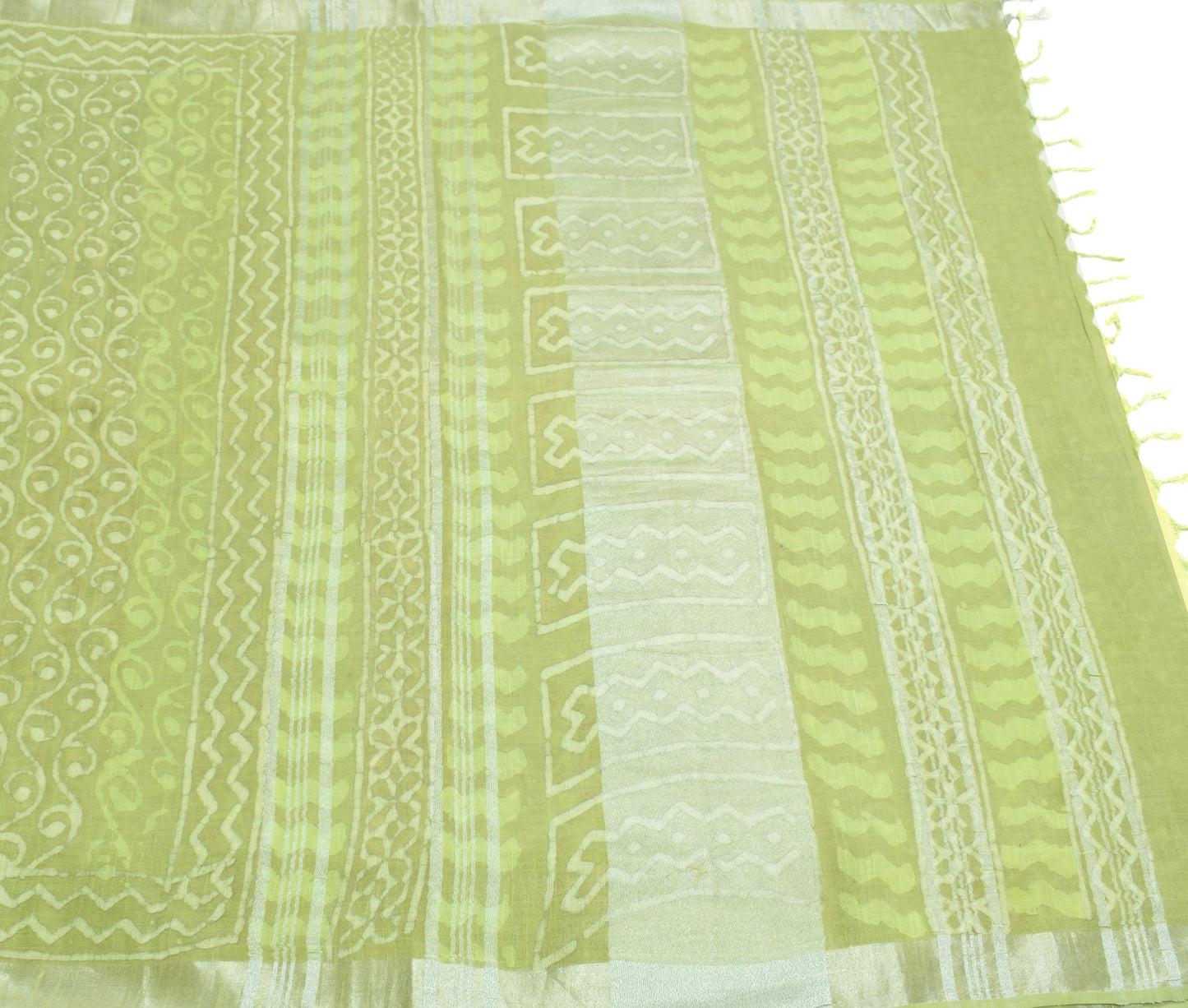 Sushila Vintage Pure Linen Premium Saree Green Batik Printed Sari Woven Fabric