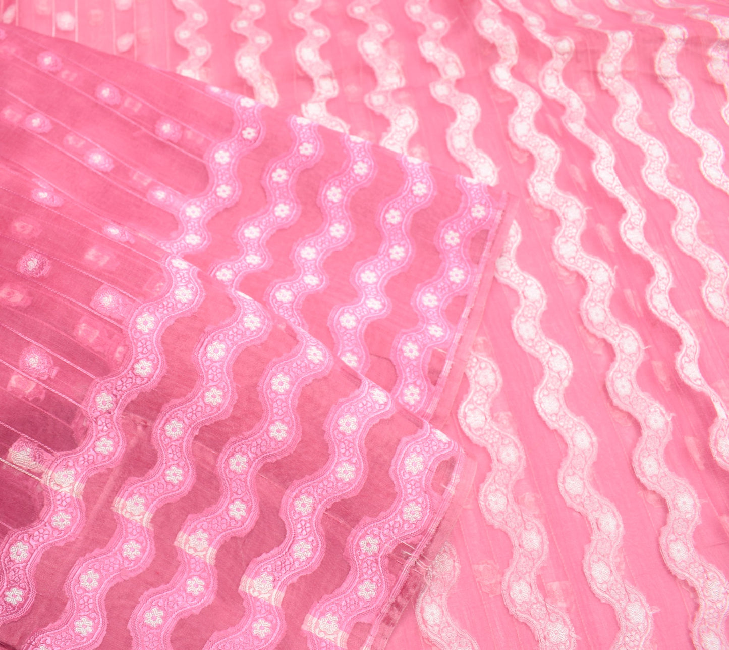 Sushila Vintage Pure Organza Silk Saree Pink All Over Woven Laheriya Sari Fabric