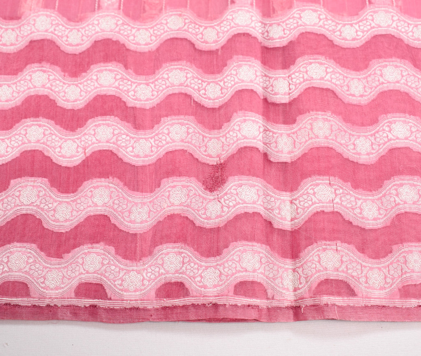 Sushila Vintage Pure Organza Silk Saree Pink All Over Woven Laheriya Sari Fabric