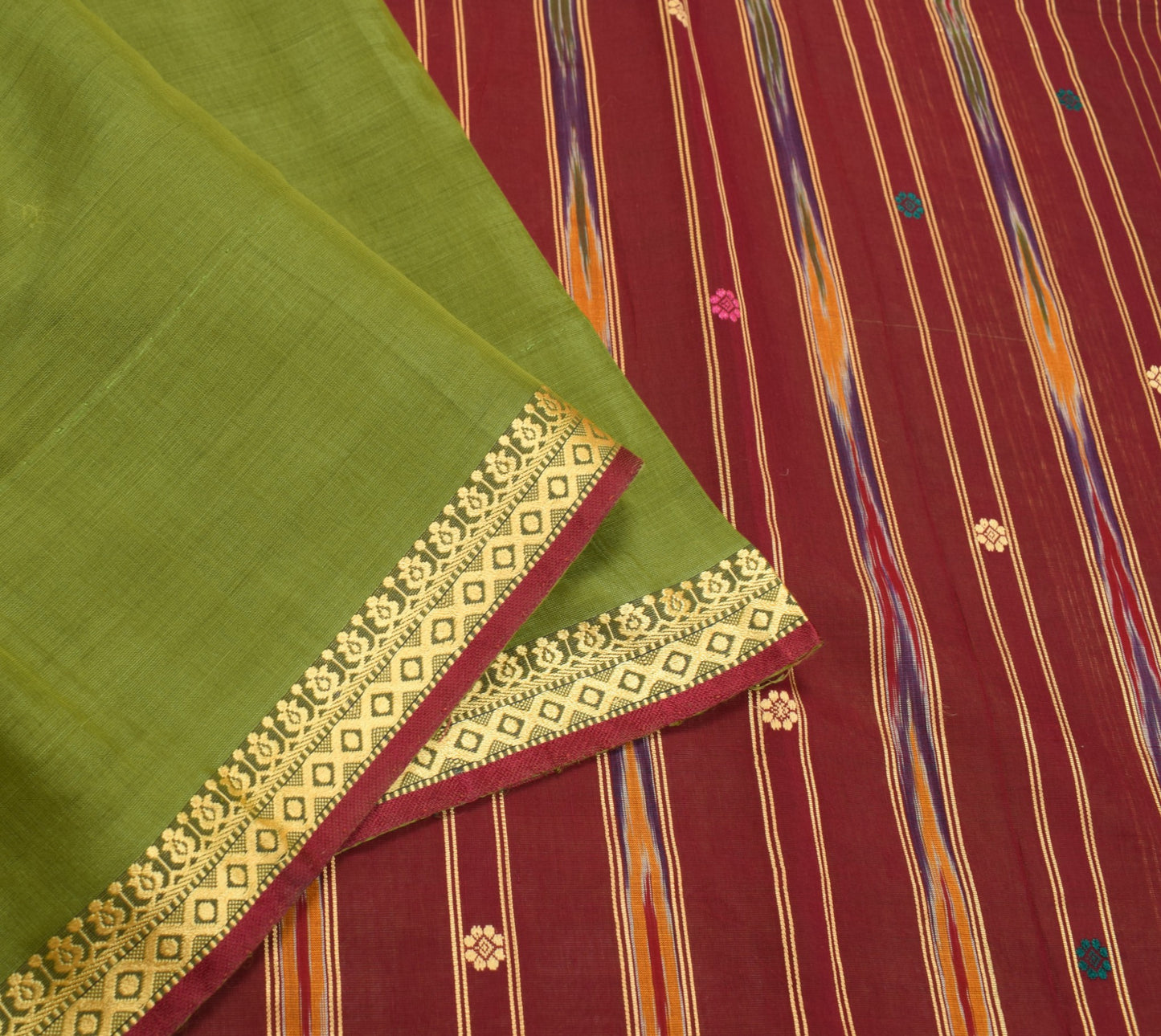 Sushila Vintage Green Saree Pure Cotton Hand Woven Ikat Patola Sari Craft Fabric
