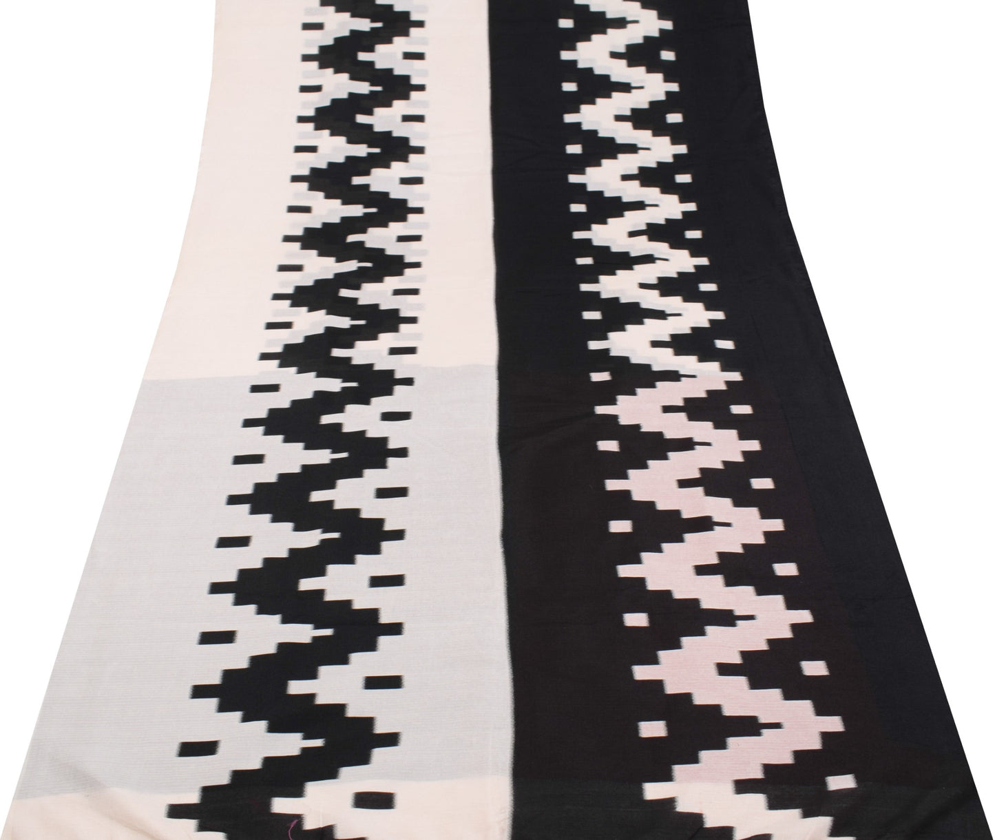 Sushila Vintage Art Silk Elegant Contrast Saree with Bold Zigzag Woven 6Yd Sari