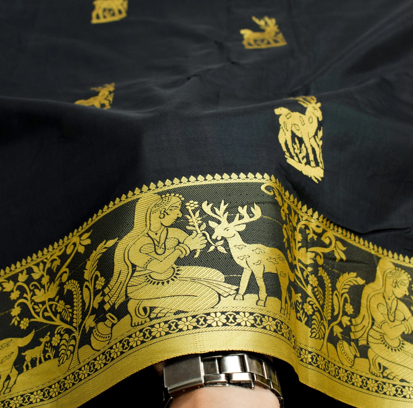 Sushila Vintage Black figure Sari Pure Mulberry Silk Baluchari Handloom Saree