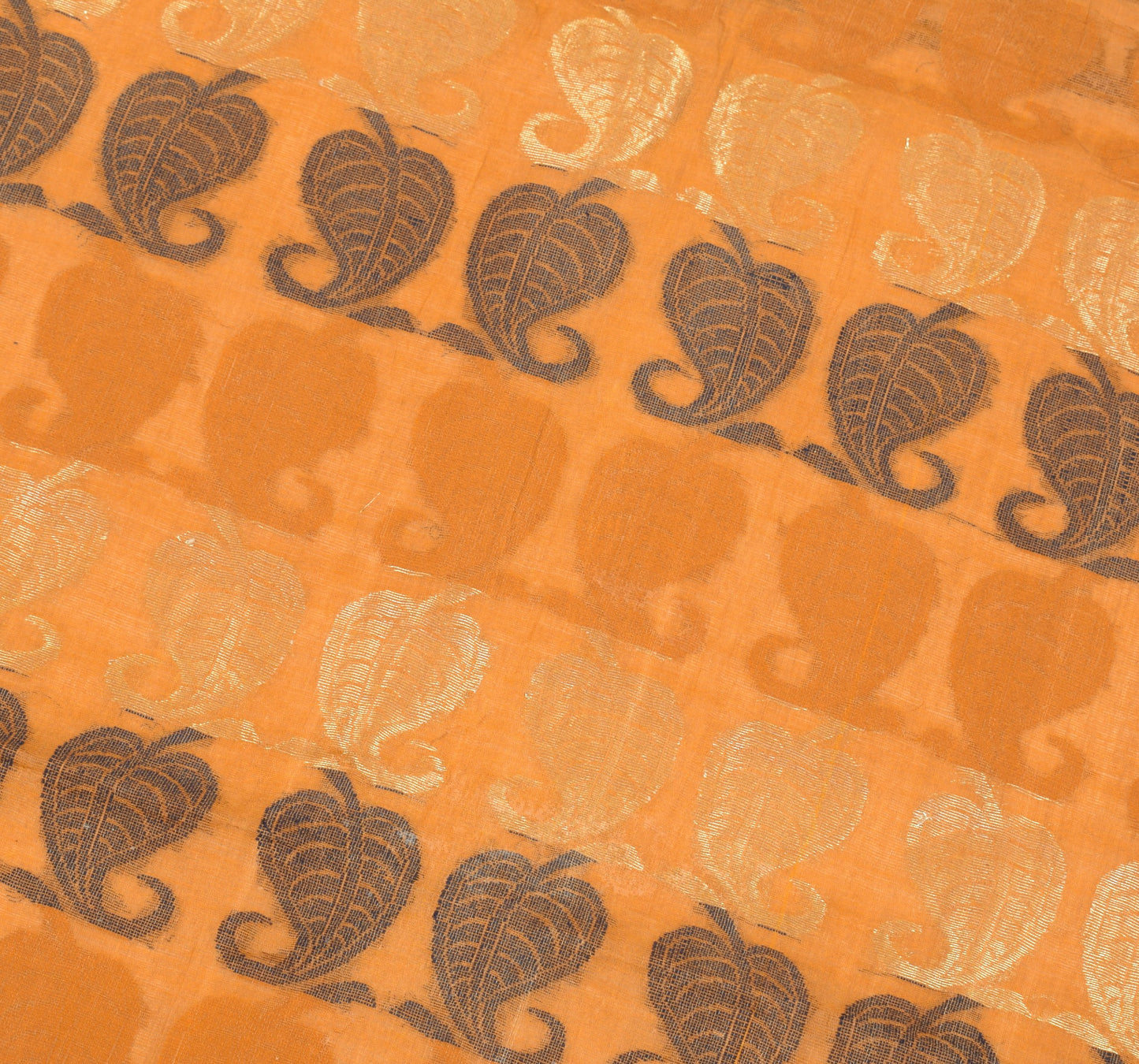 Sushila Vintage Bengal's Jamdani Saree Peach Pure Cotton Hand Woven Sari Fabric