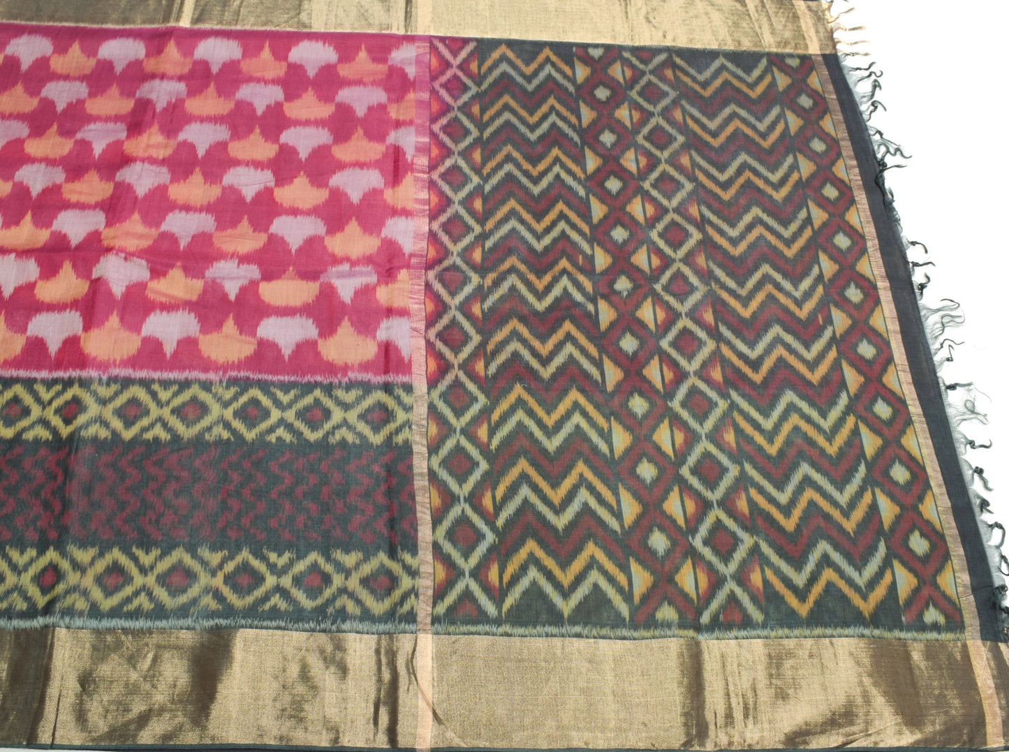 Sushila Vintage Pochampally Ikat Saree Pure Cotton SilkZari Border Magenta Sari