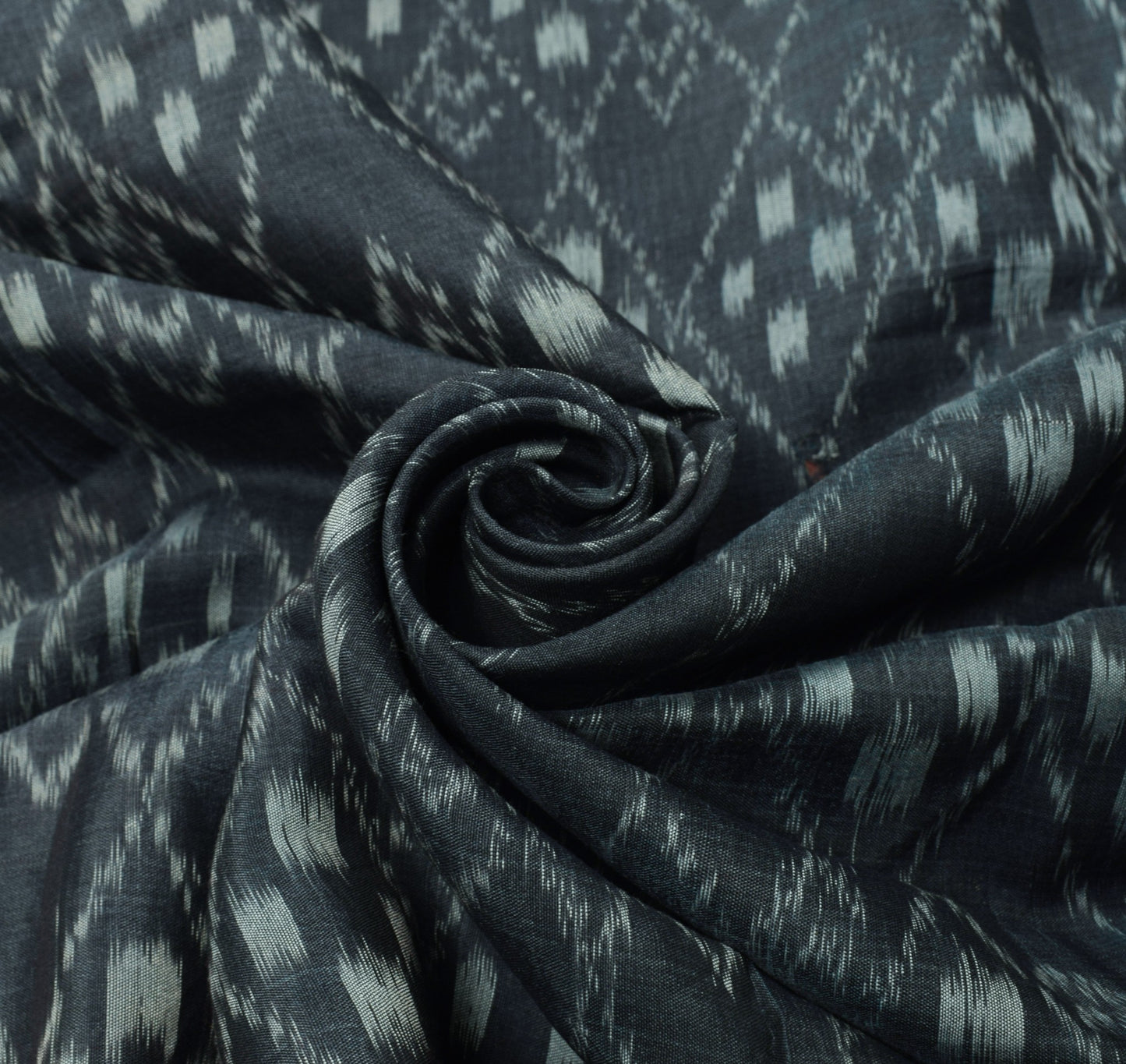 Sushila Vintage Pochampally Ikat Saree Pure Cotton Silk Zari Woven Black Sari