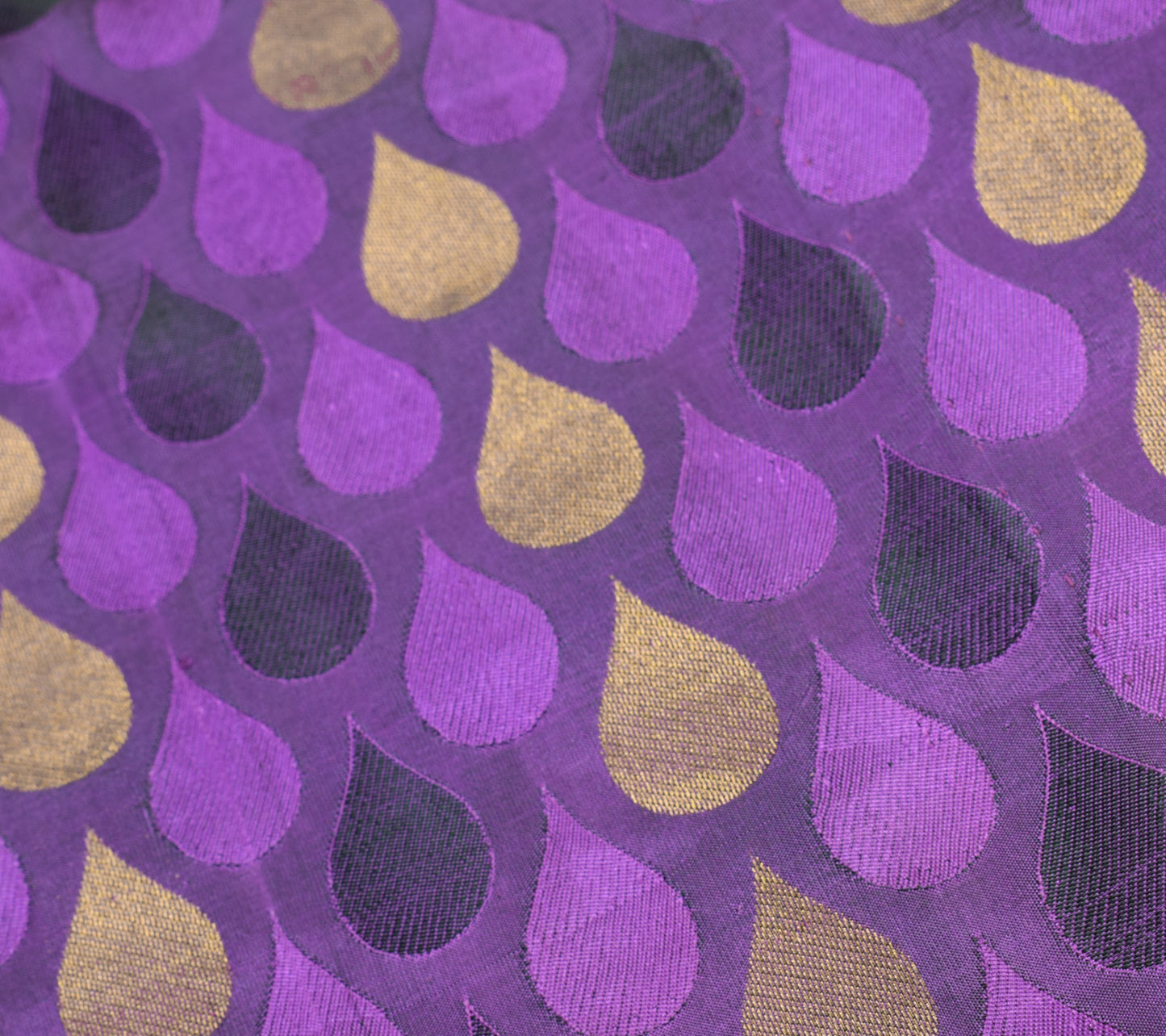 Sushila Vintage Self & Zari Brocade Saree Pure Silk Purple Premium Sari Fabric