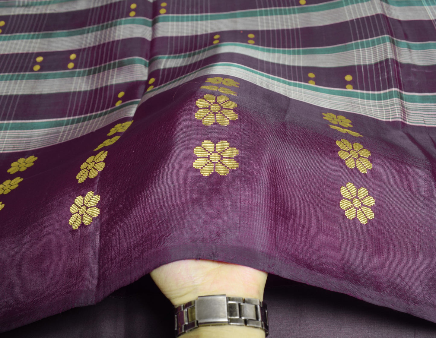 Sushila Vintage Handwoven Indian Saree Pure Silk Purple Floral Check Sari Fabric