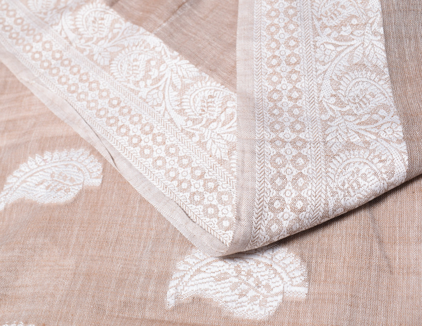 Sushila Vintage Brown & White Saree Art Cotton Paisley Woven 6 Yard Sari Fabric