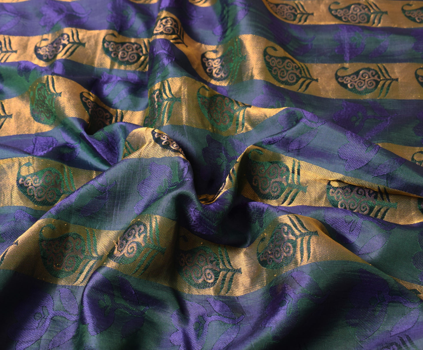 Sushila Vintage Heavy Purple Kanjivaram Saree Pure Silk Zari Brocade Sari Fabric