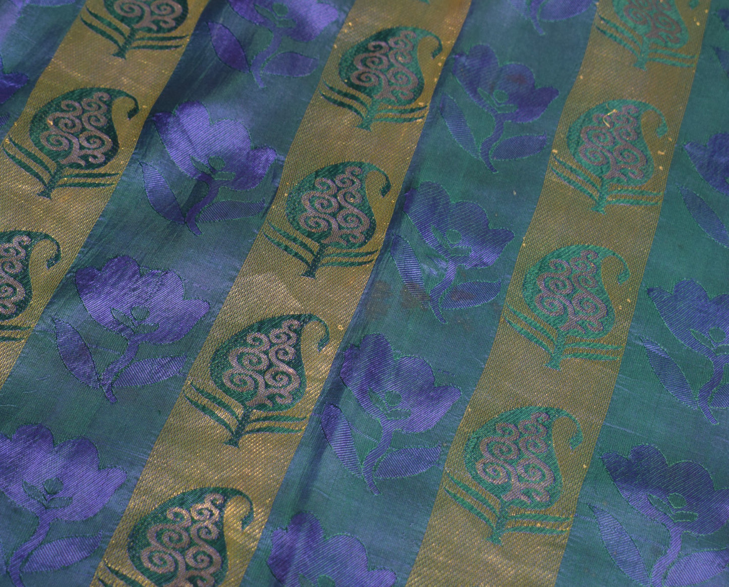 Sushila Vintage Heavy Purple Kanjivaram Saree Pure Silk Zari Brocade Sari Fabric