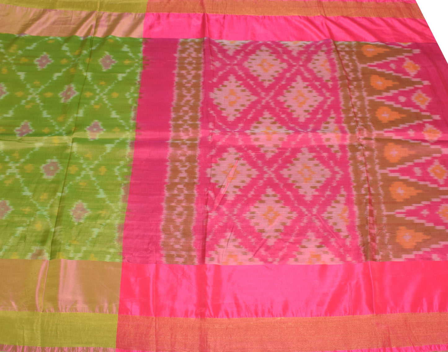Sushila Vintage Uppada Pochampally Saree Handwoven Pure Silk Green Craft Fabric
