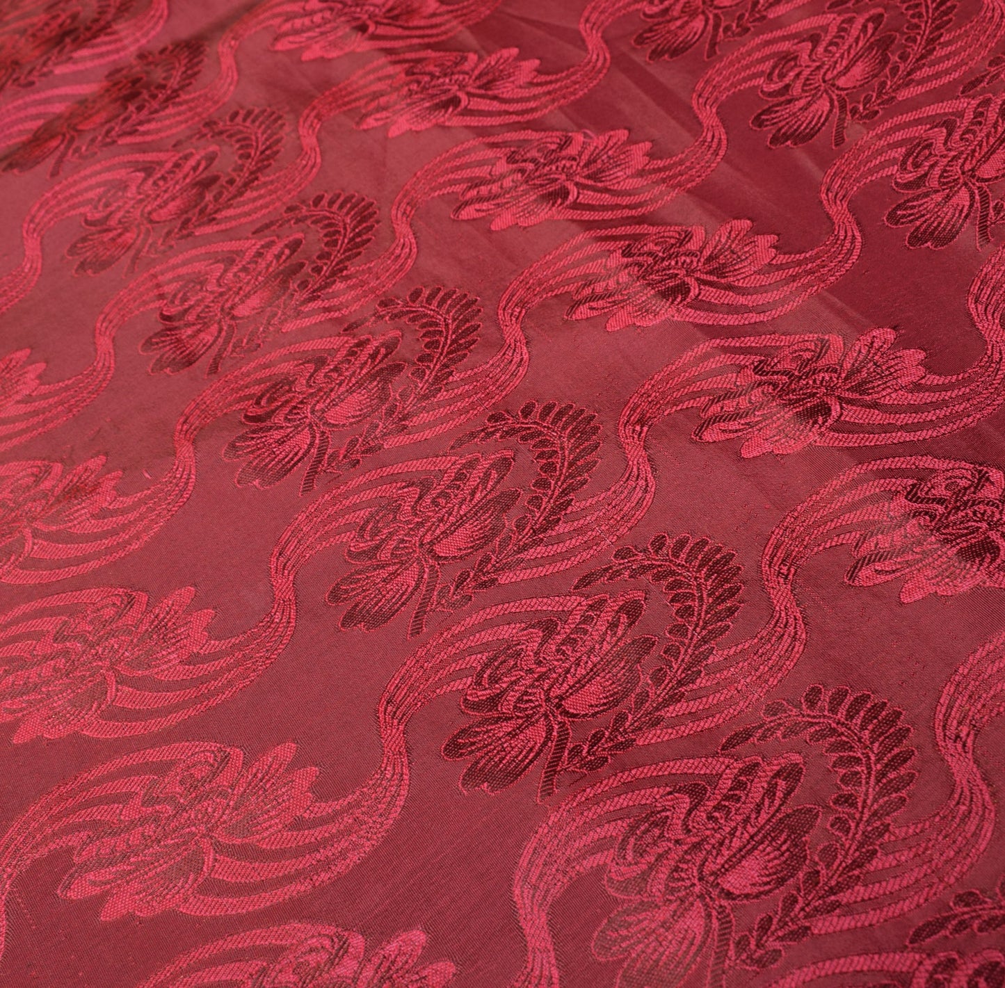 Sushila Vintage Heavy Magenta Kanjivaram Saree Pure Silk Zari Woven Floral Sari