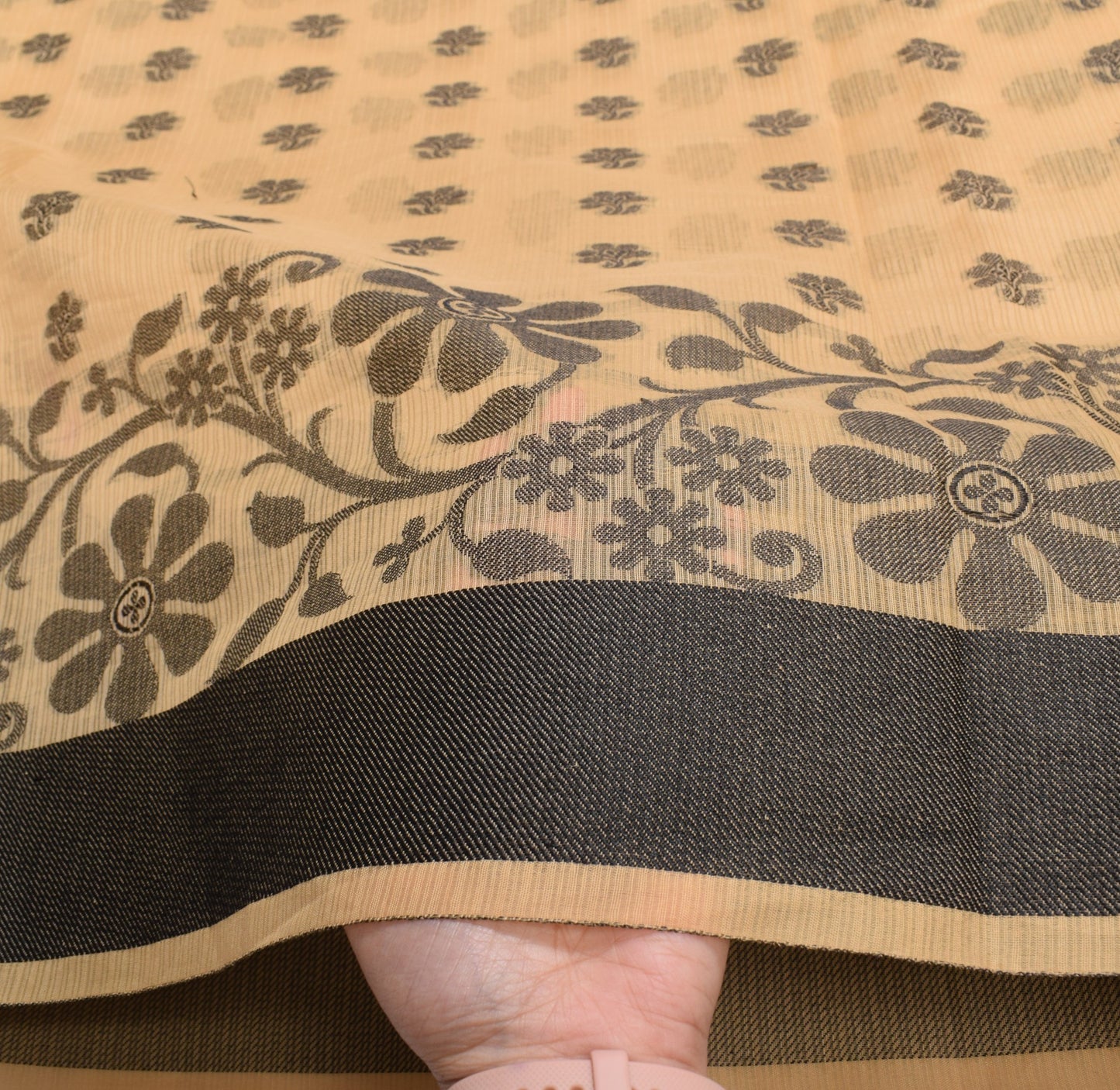 Sushila Vintage Beige Floral Saree Pure Cotton Silk Woven 6YD Sari Blouse Fabric