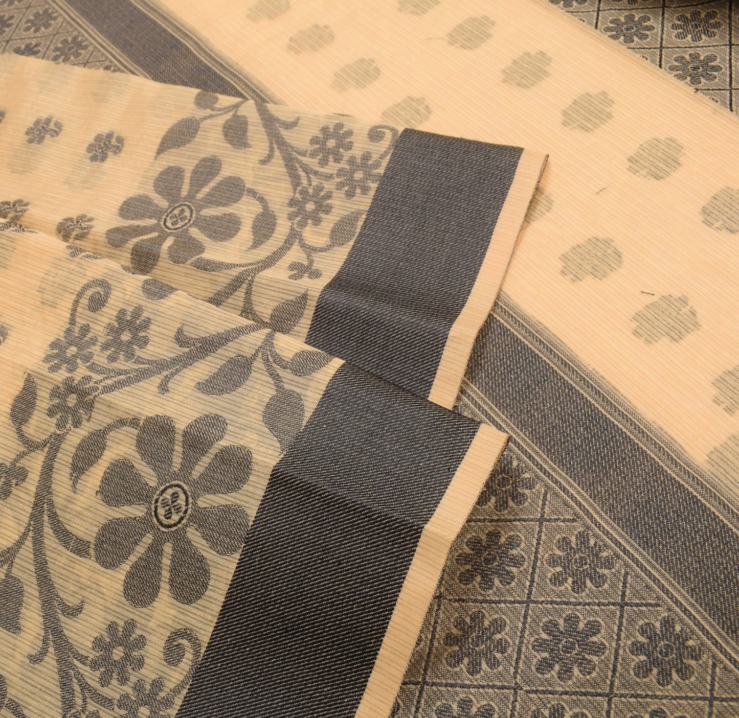 Sushila Vintage Beige Floral Saree Pure Cotton Silk Woven 6YD Sari Blouse Fabric