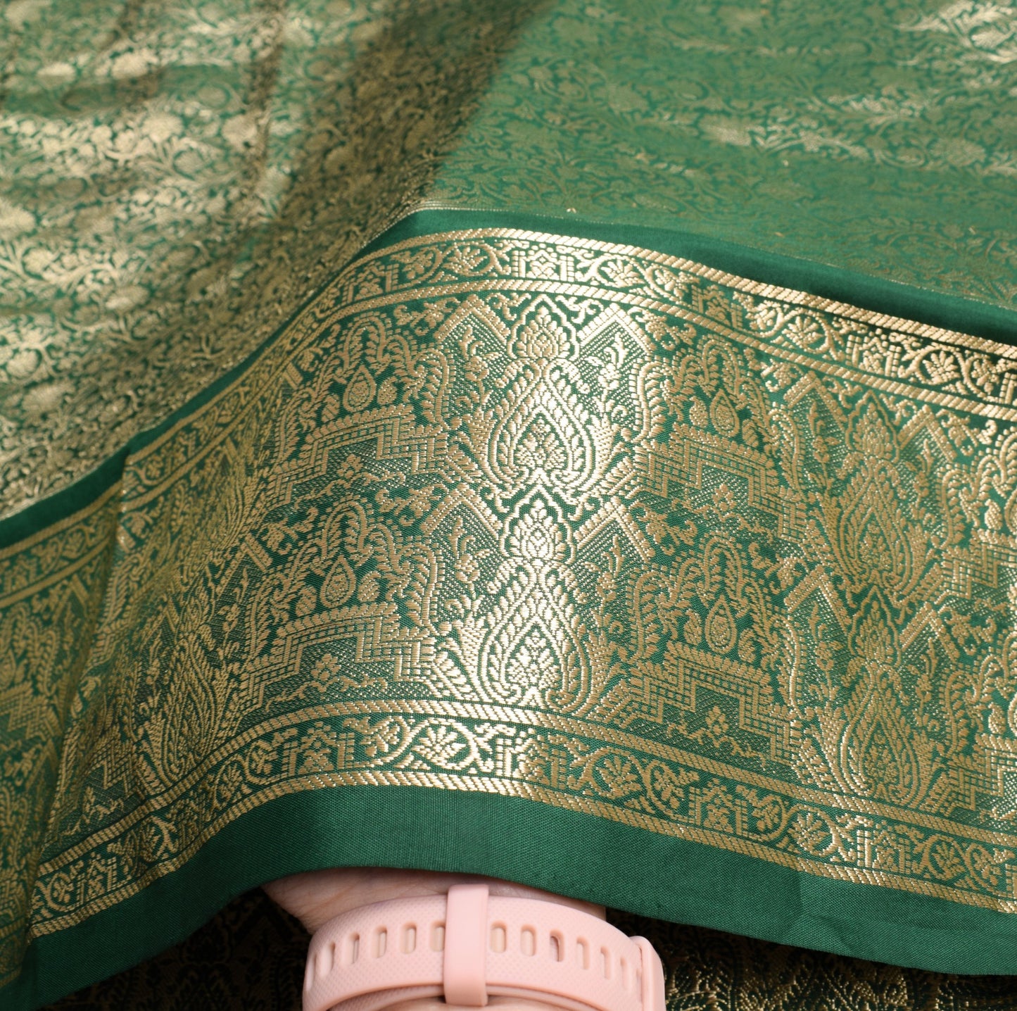 Sushila Vintage Green Banarasi Brocade Saree Pure Silk Gold Zari HEAVY 5YD Sari