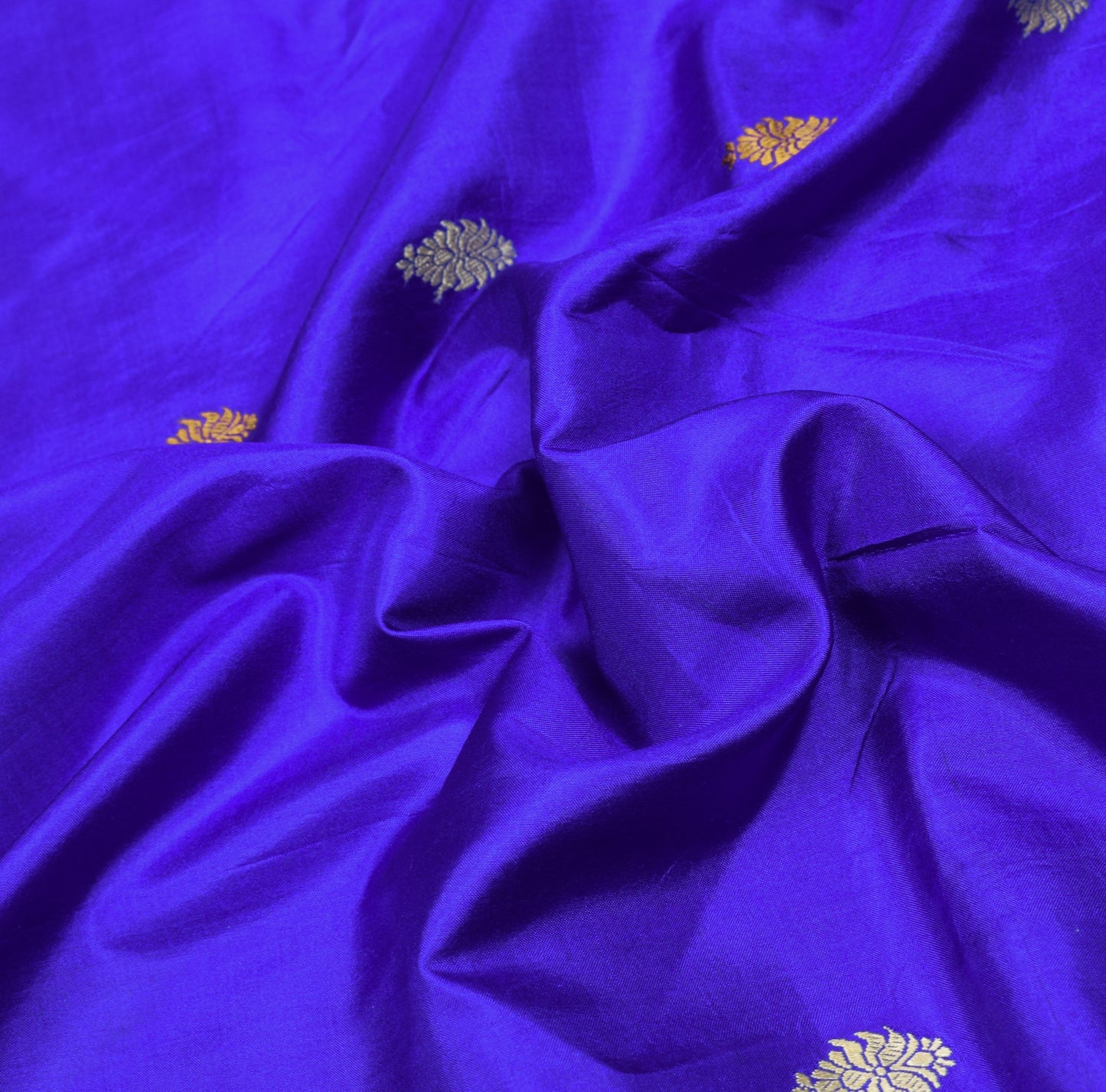 Sushila Vintage Blue Pure Silk Saree Resham Woven Floral Soft 6 Yard Sari Fabric