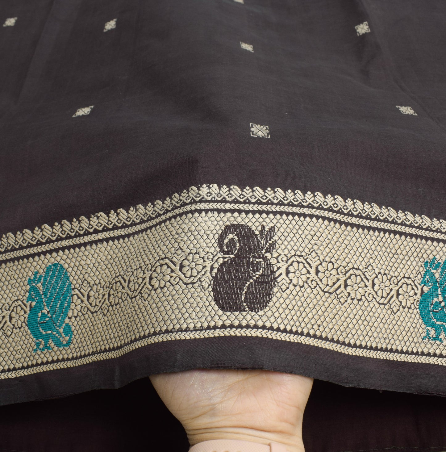 Sushila Vintage Dark Brown Cream Saree Pure Cotton Annapakshi Woven Sari Fabric