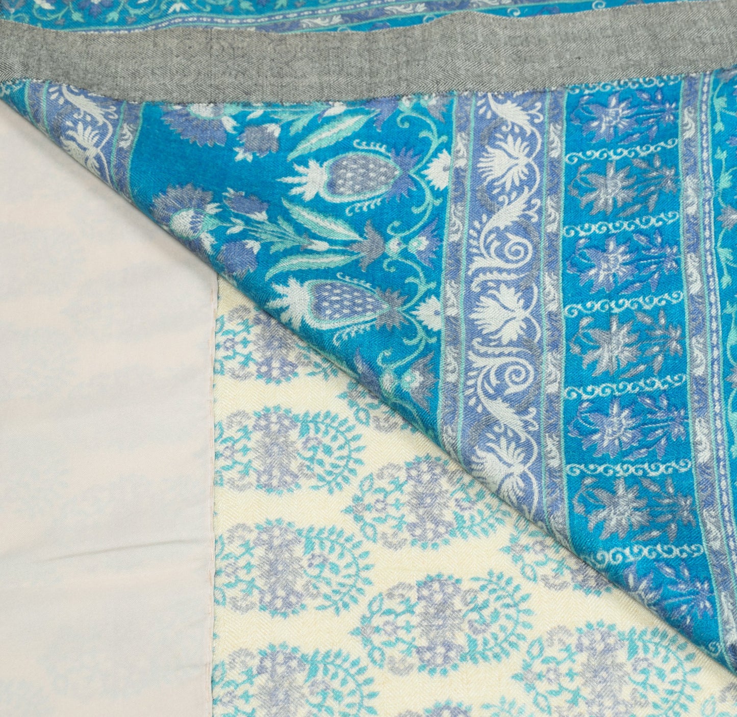 Sushila Vintage Pure Woolen Saree Cream Floral Printed & Woven 6yard Sari Fabric