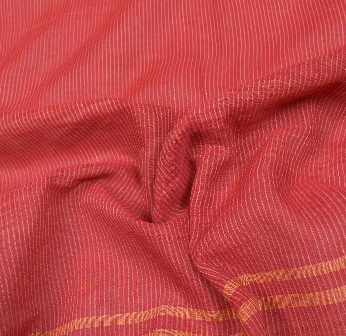 Sushila Vintage Bengal Tant Woven Saree Pure Cotton Red Handloom 5Yd Sari Fabric