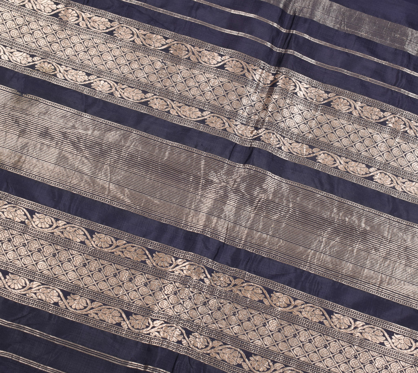 Sushila Vintage Navy Blue Pure Banarasi Silk Saree Brocade Border Pallu 5YD Sari