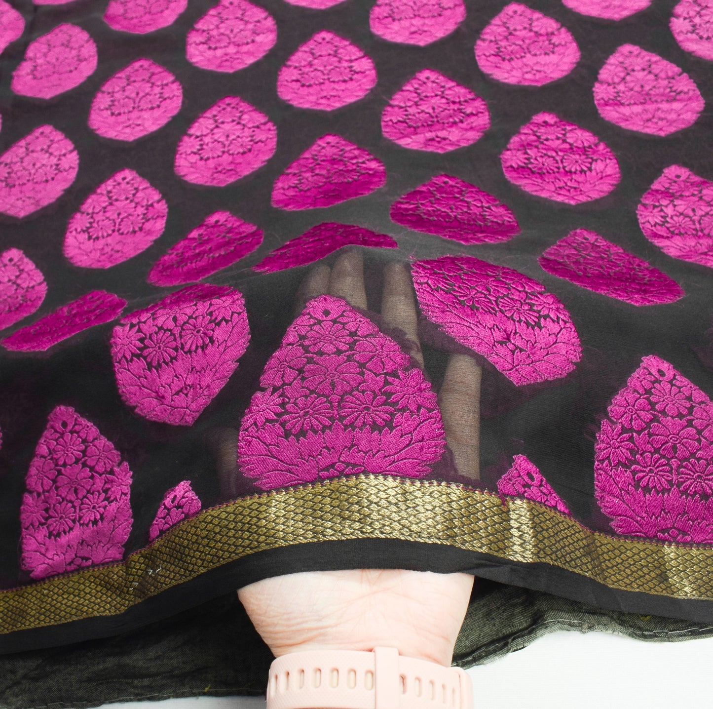 Sushila Vintage Pure Banarasi Georgette Saree Contrast Woven Handloom 5YD Sari