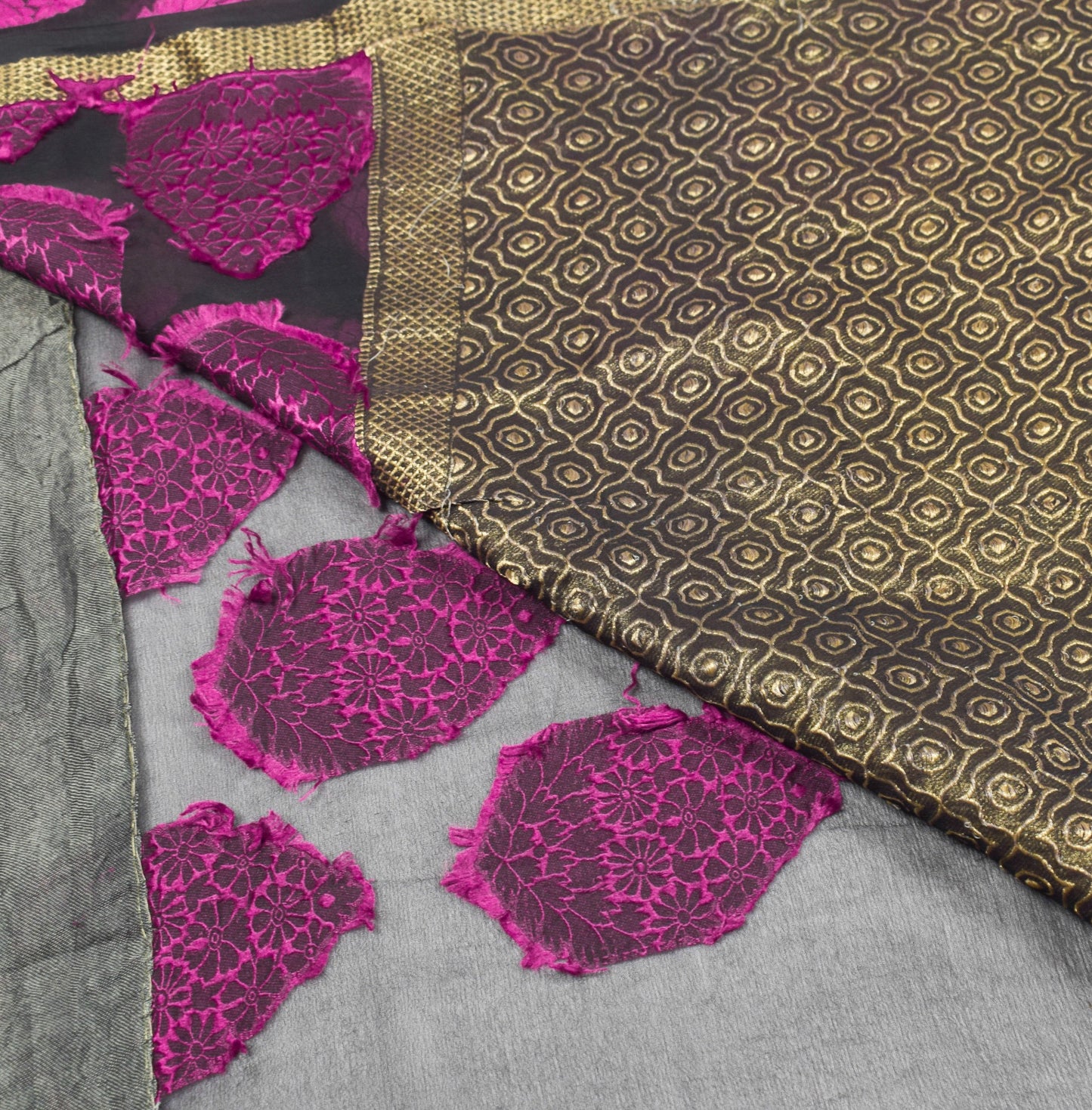 Sushila Vintage Pure Banarasi Georgette Saree Contrast Woven Handloom 5YD Sari