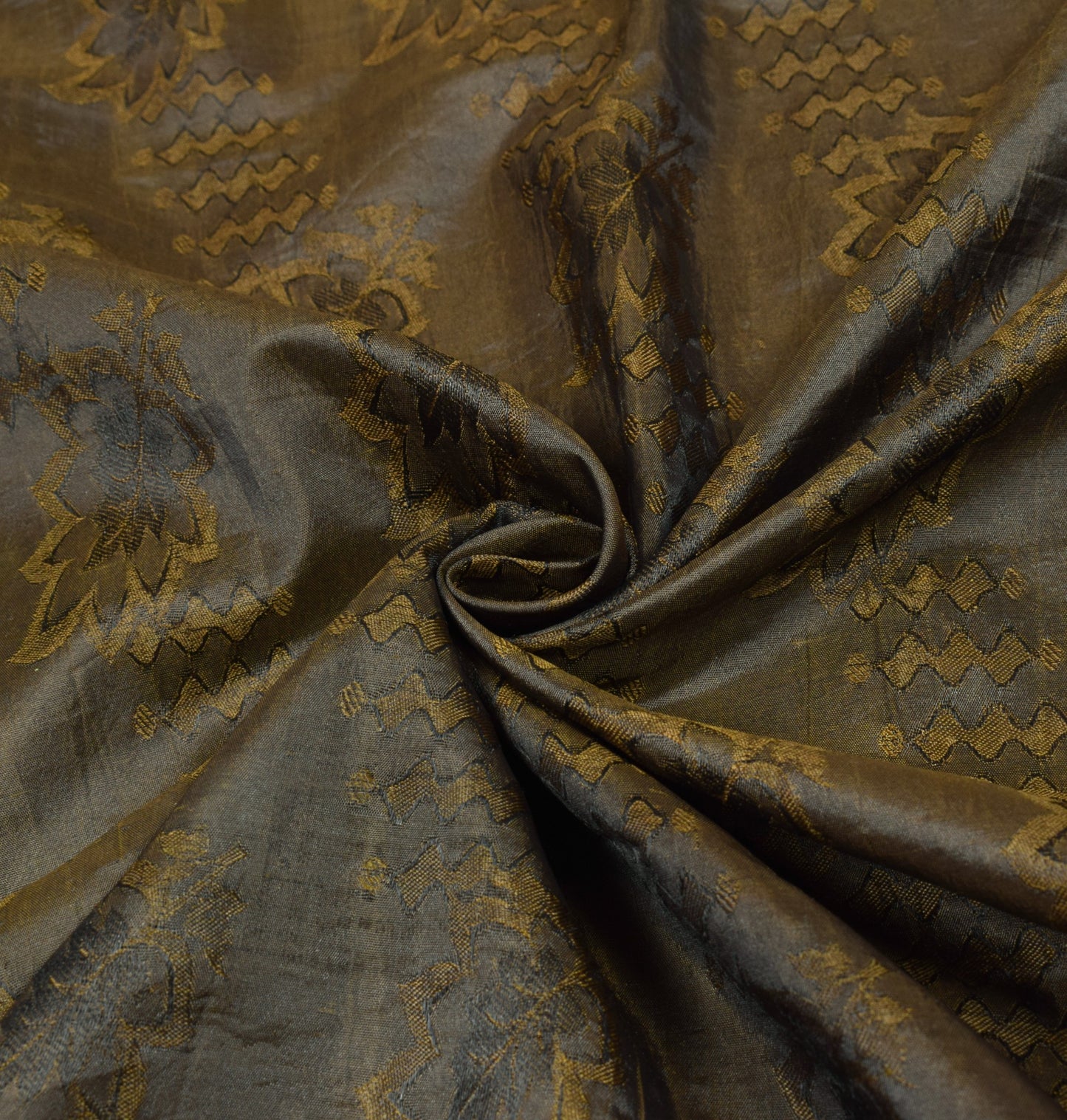 Sushila Vintage Banarasi or Kanchipuram style Saree Pure Silk Green Sari Fabric