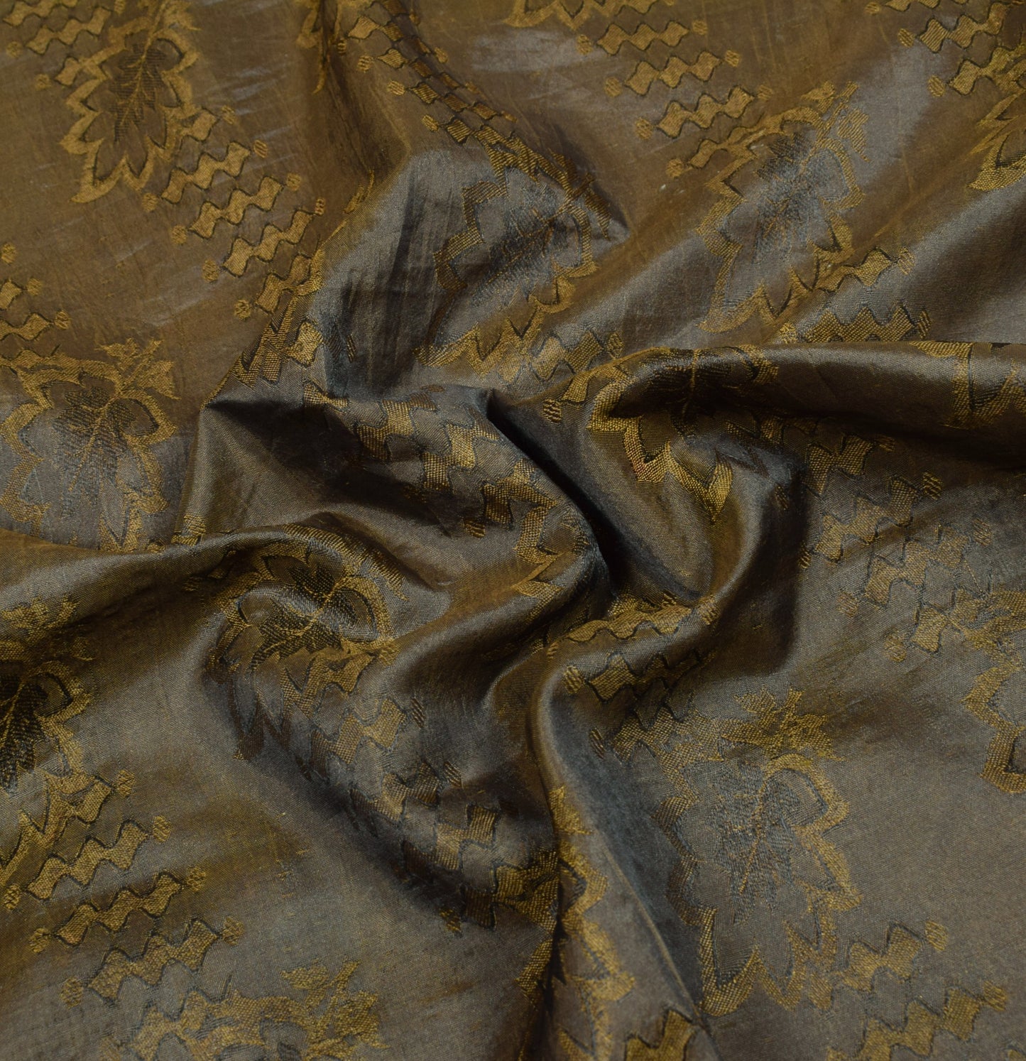 Sushila Vintage Banarasi or Kanchipuram style Saree Pure Silk Green Sari Fabric