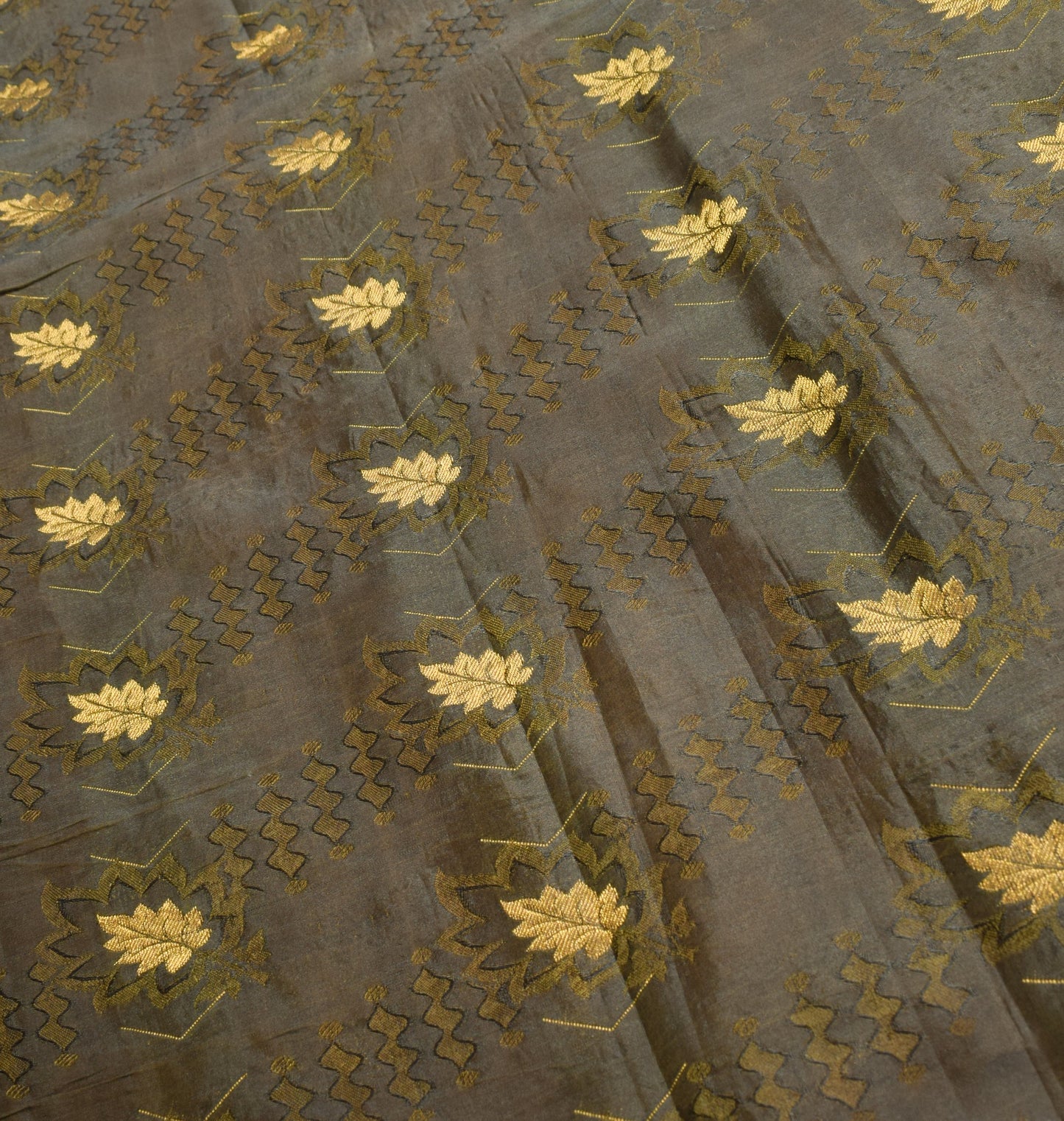 Sushila Vintage Banarasi or Kanchipuram style Saree Pure Silk Green Sari Fabric