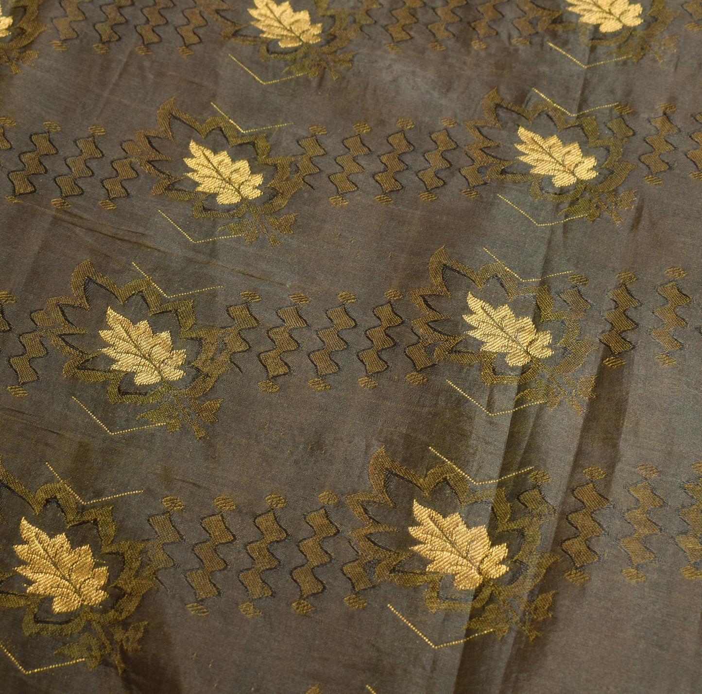 Sushila Vintage Banarasi or Kanchipuram style Saree Pure Silk Green Sari Fabric